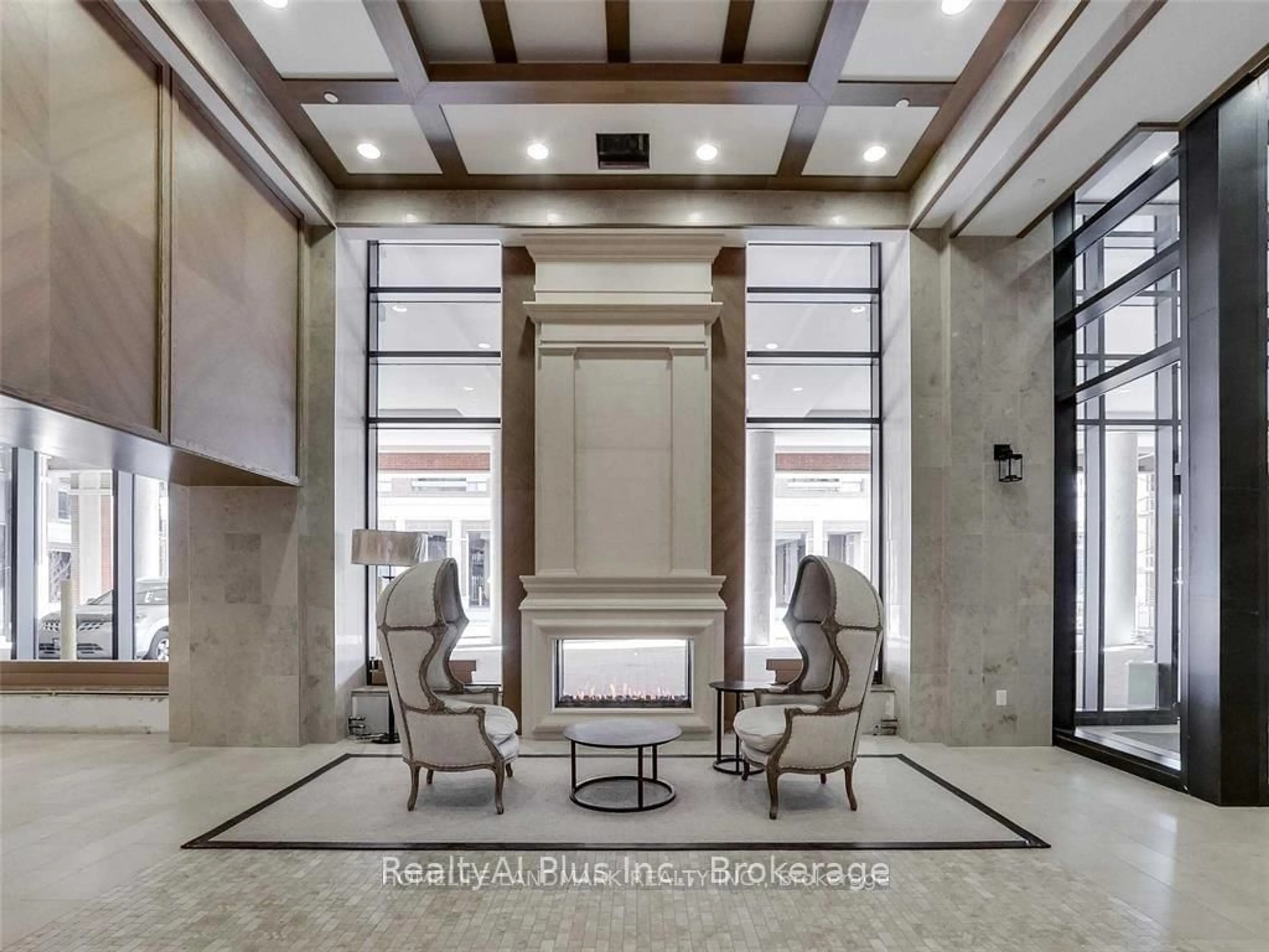Indoor foyer for 3091 Dufferin St #710, Toronto Ontario M6A 0C4