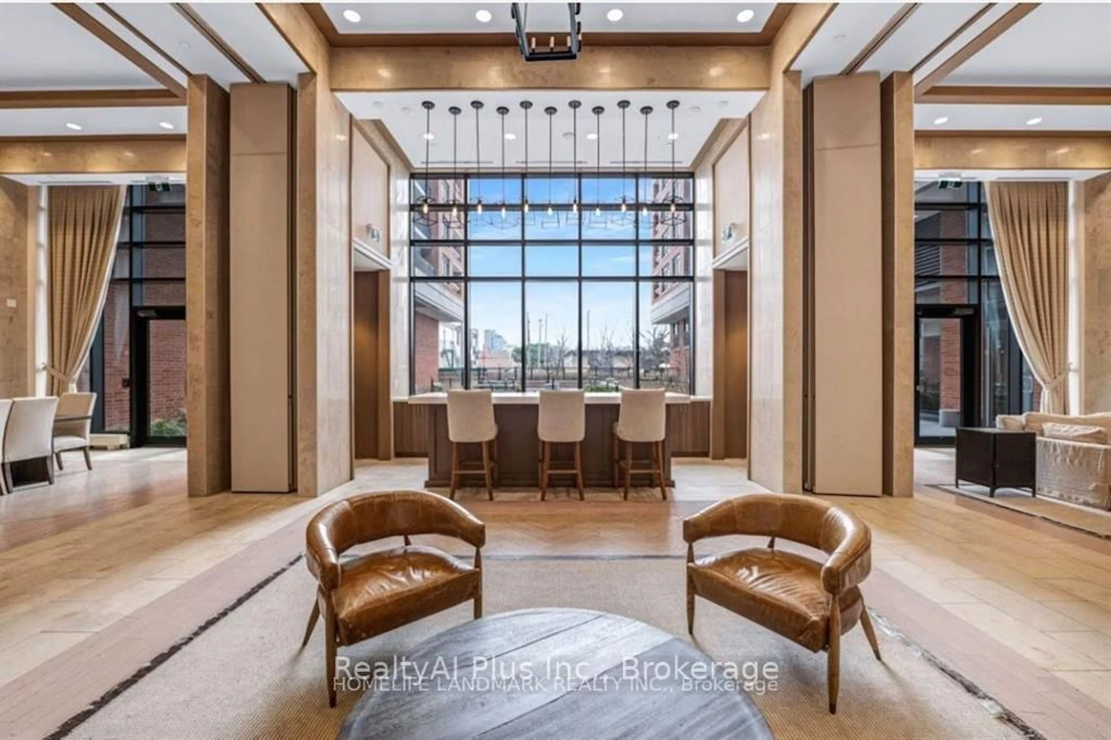 Indoor foyer for 3091 Dufferin St #710, Toronto Ontario M6A 0C4