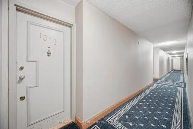 10 Martha Eaton Way #1013, Toronto 5