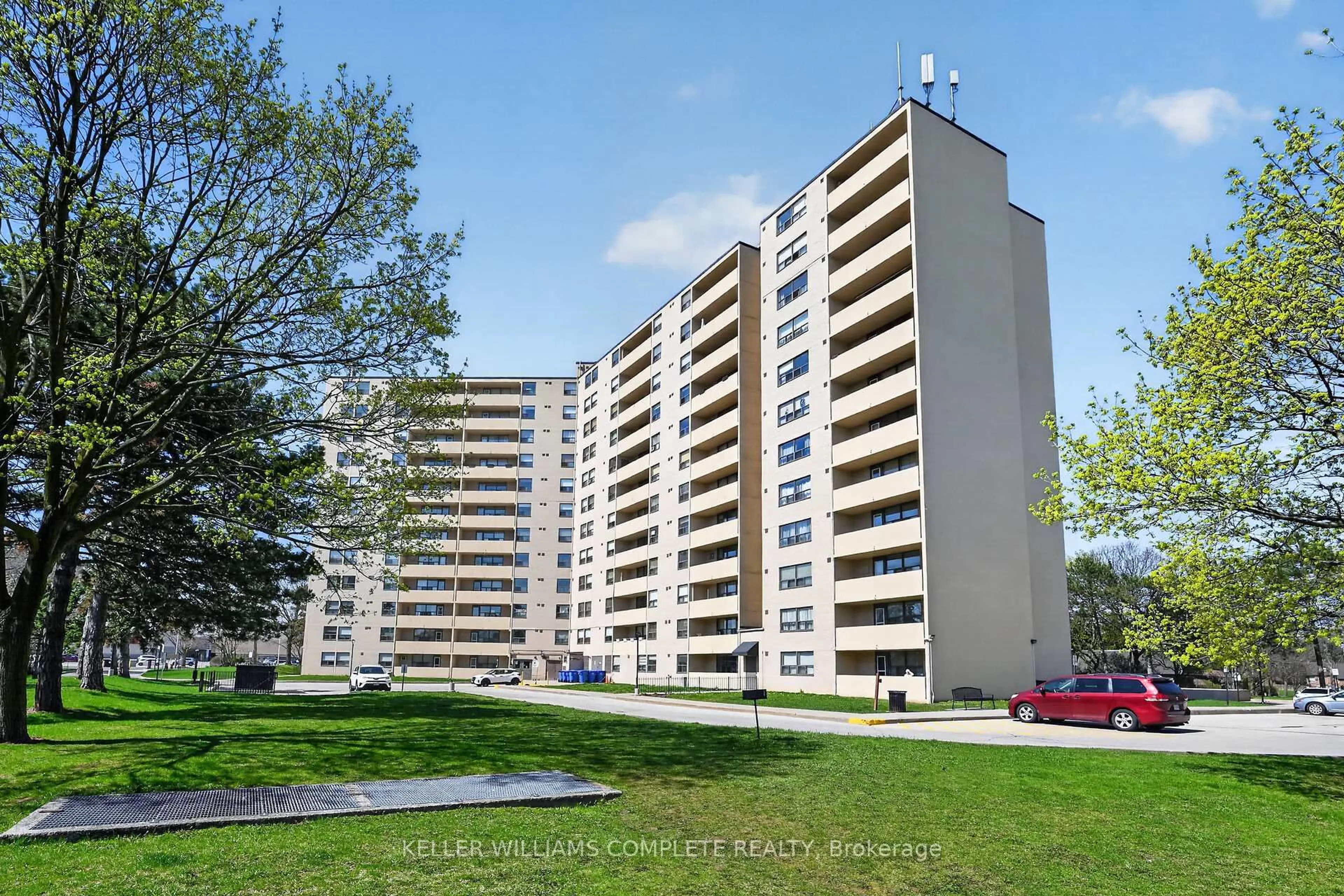 Unknown for 700 Dynes Rd #904, Burlington Ontario L7N 3M2