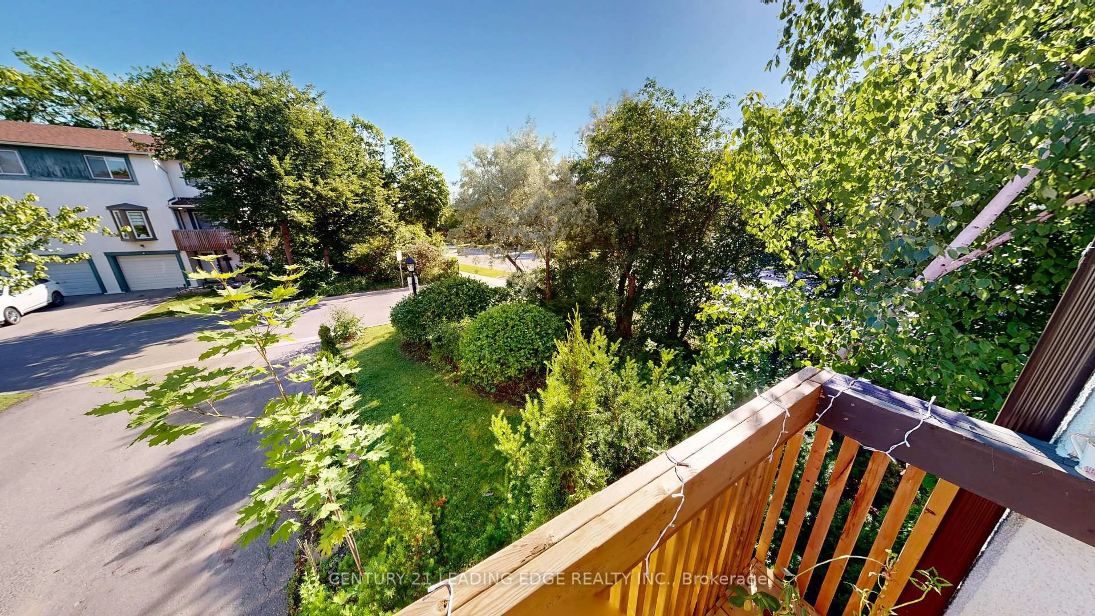 A pic from outside/outdoor area/front of a property/back of a property/a pic from drone, water/lake/river/ocean view for 2651 Aquitaine Ave #64, Mississauga Ontario L5N 1V5