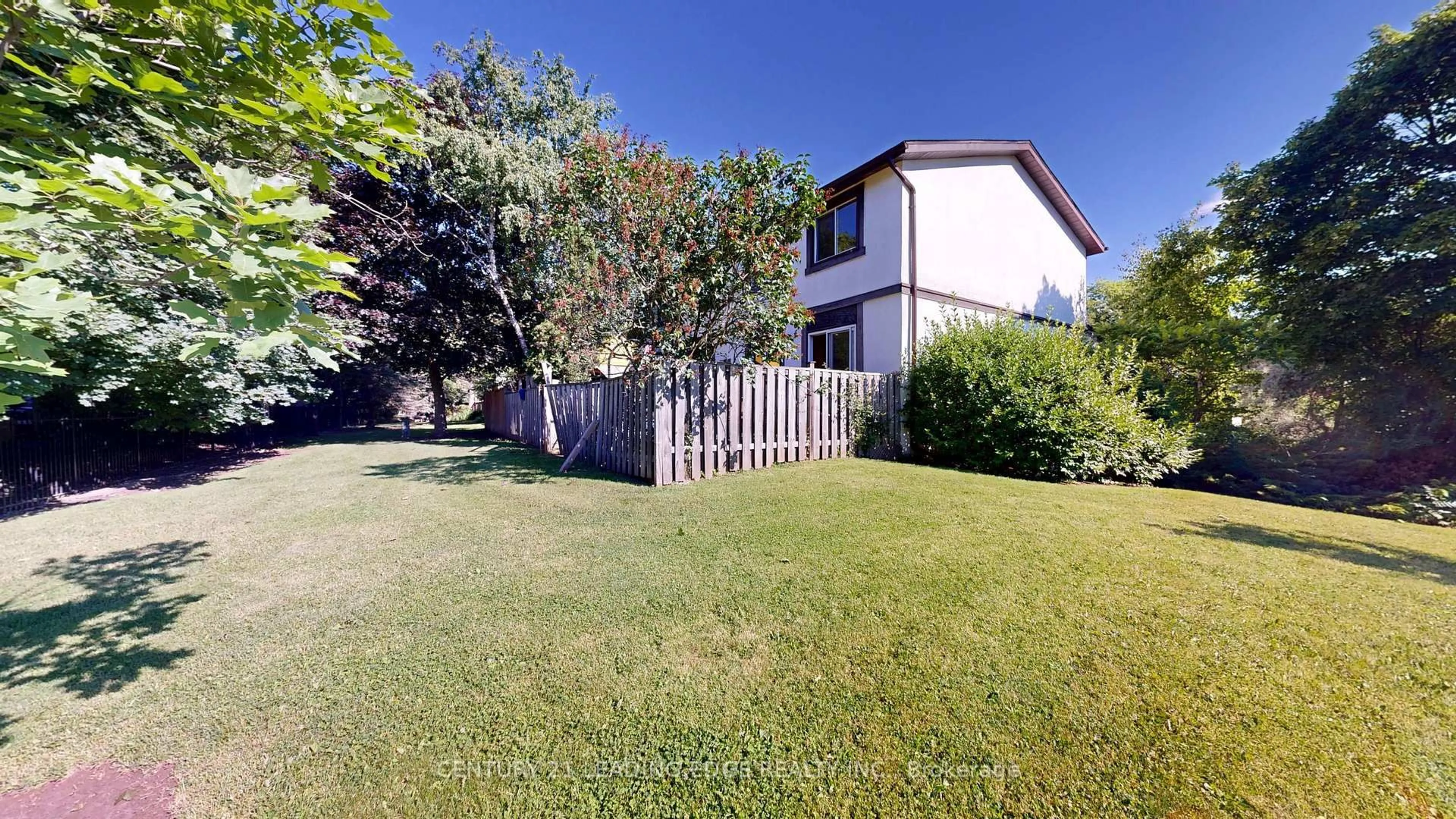 A pic from outside/outdoor area/front of a property/back of a property/a pic from drone, street for 2651 Aquitaine Ave #64, Mississauga Ontario L5N 1V5