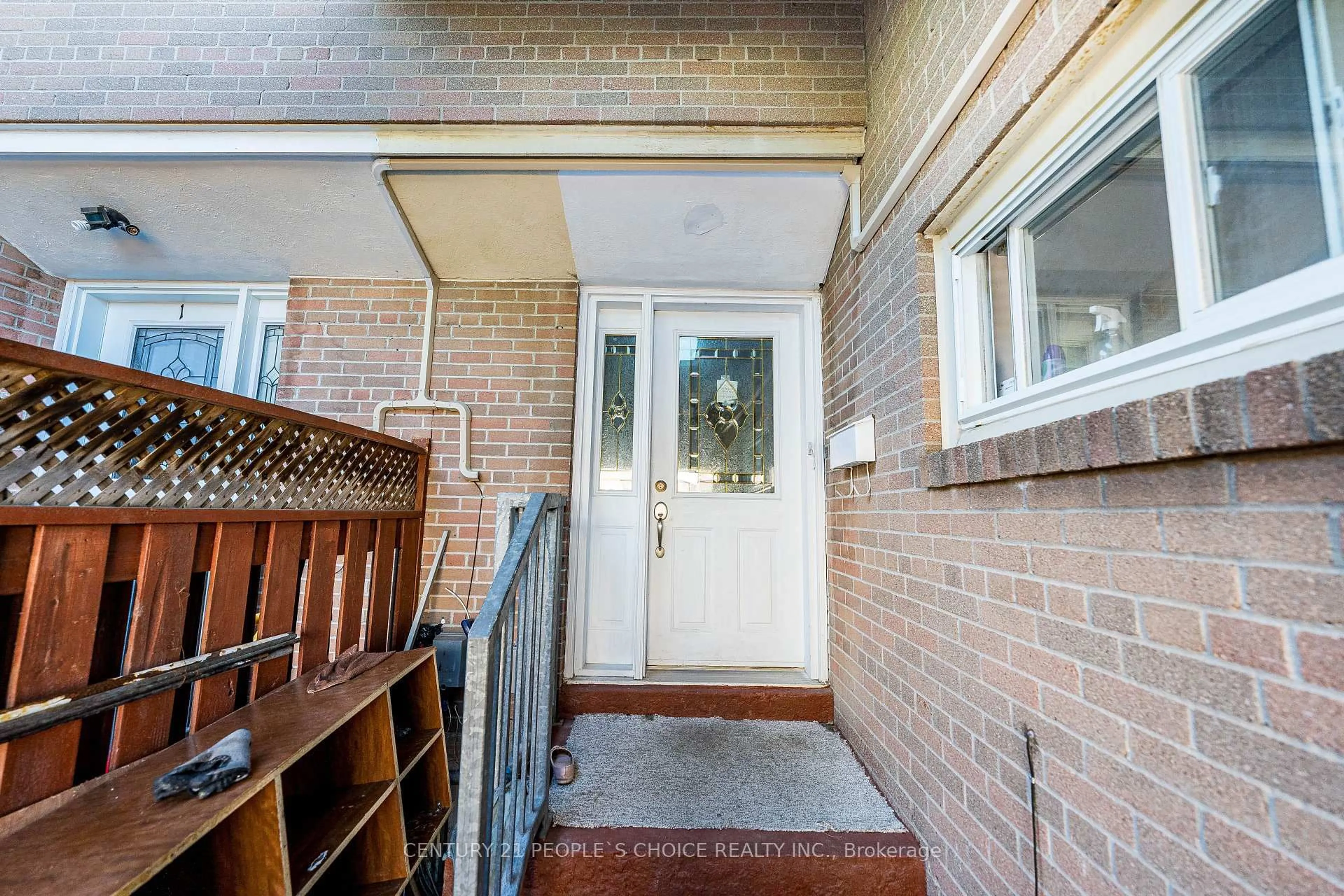 Unknown for 242 John Garland Blvd #2, Toronto Ontario M9V 1N8