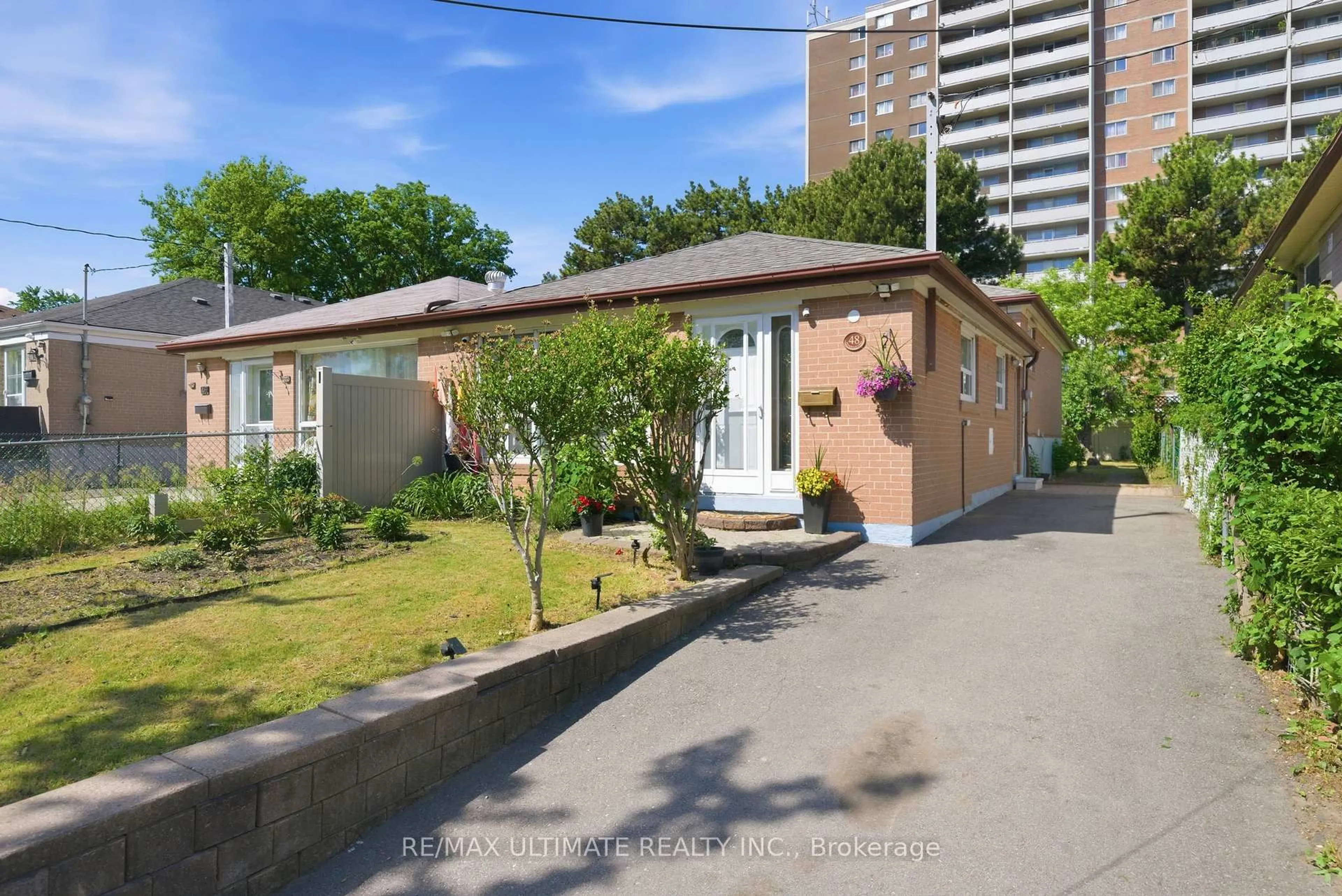 Unknown for 48 Venetian Cres, Toronto Ontario M3N 2L8