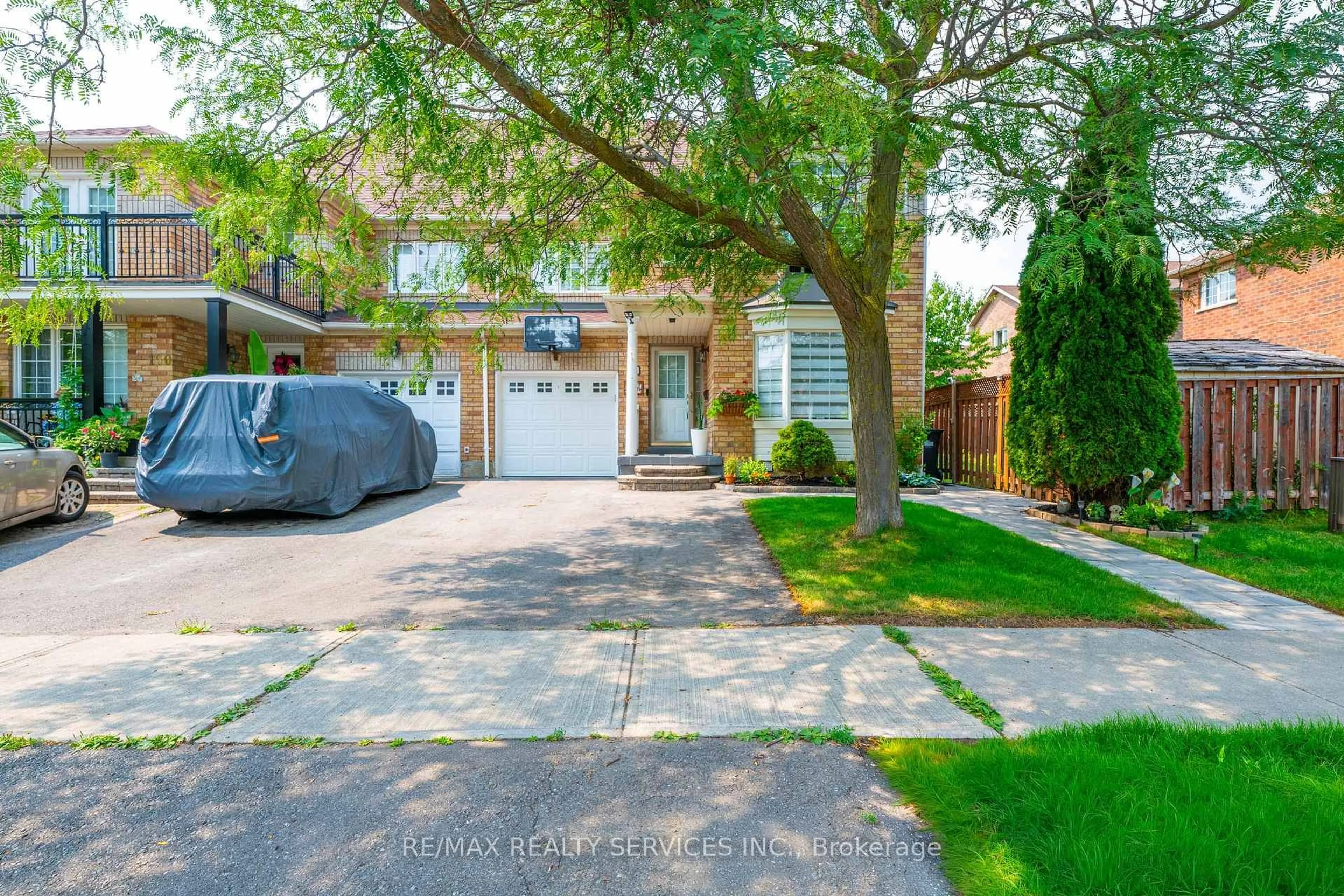 Home with brick exterior material, street for 128 Seaside Circ, Brampton Ontario L6R 2G9
