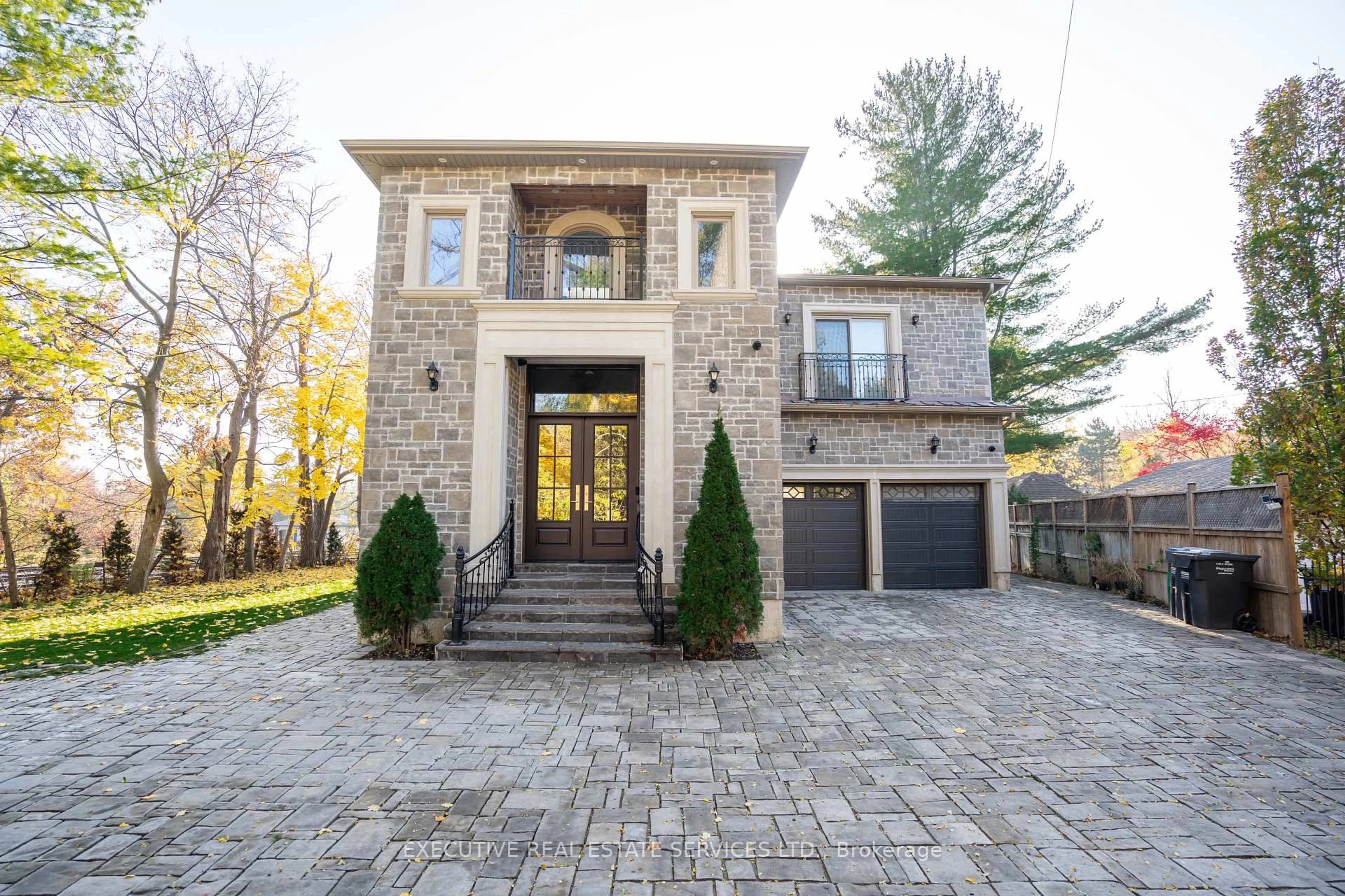 Home with brick exterior material, street for 1138 Garden Rd, Mississauga Ontario L5H 3J6