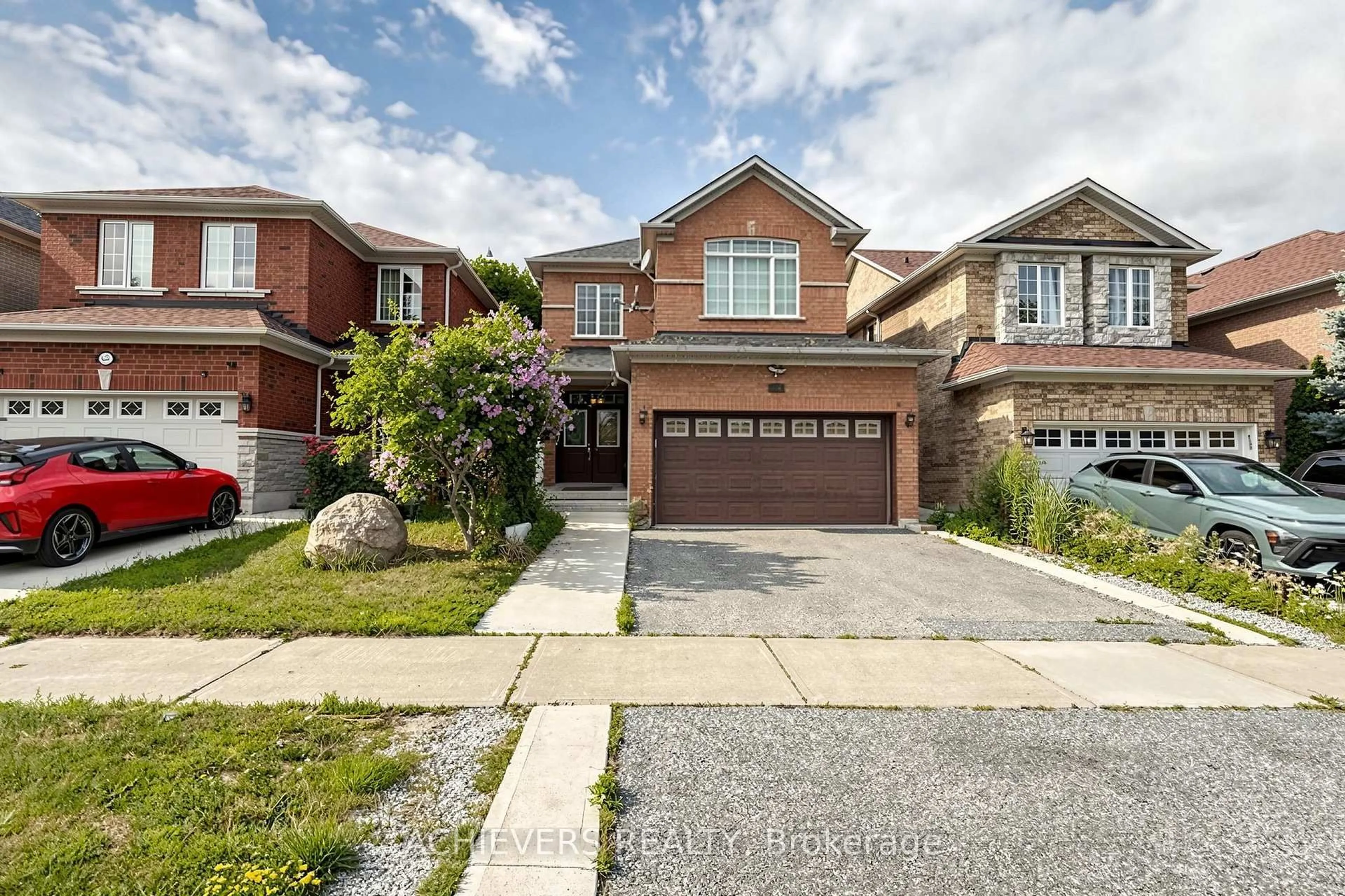 Home with brick exterior material, street for 517 Navigator Dr, Mississauga Ontario L5W 1P5
