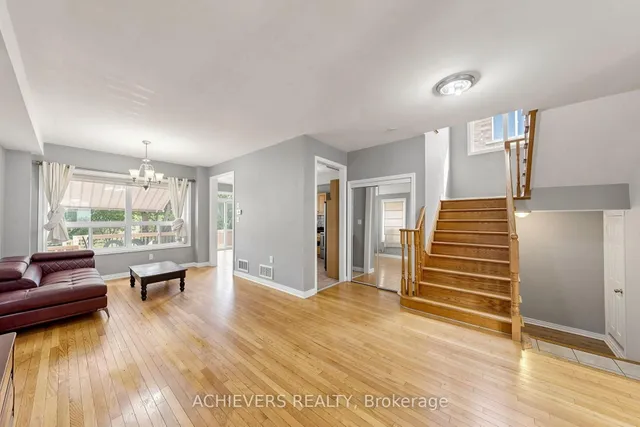 517 Navigator Dr, Mississauga 5