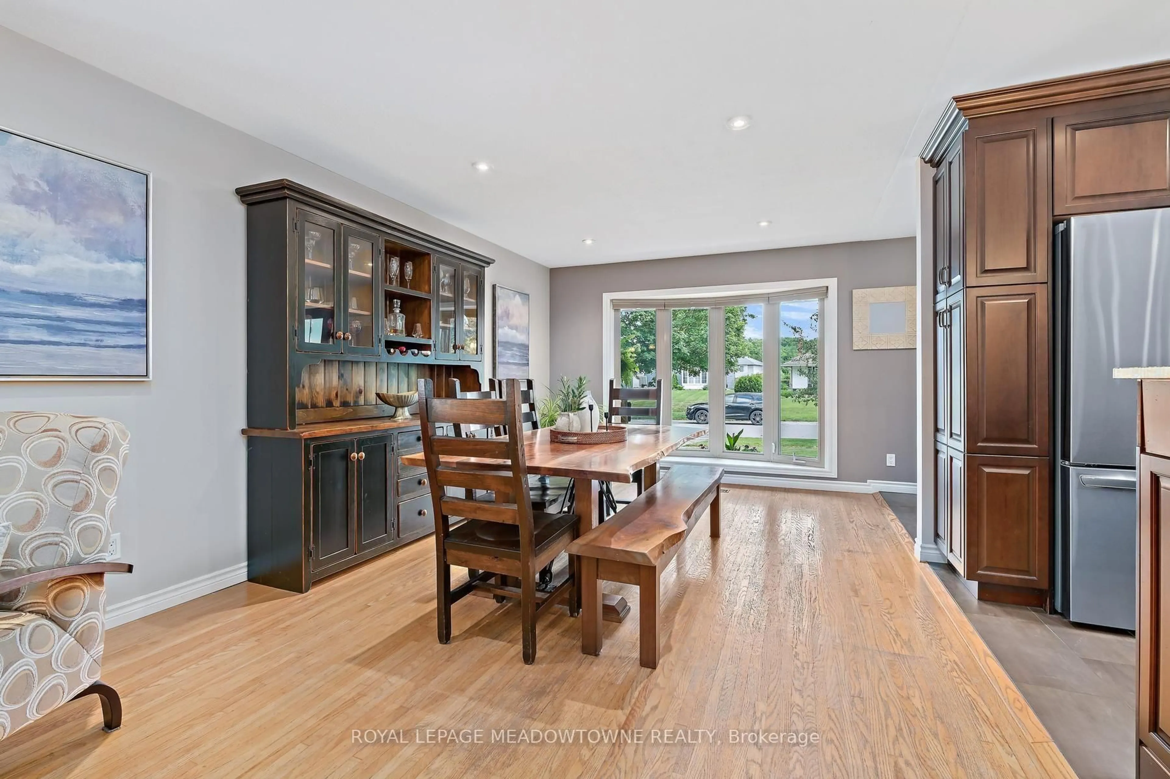 Open concept kitchen, unknown for 33 Fagan Dr, Halton Hills Ontario L7G 4P4