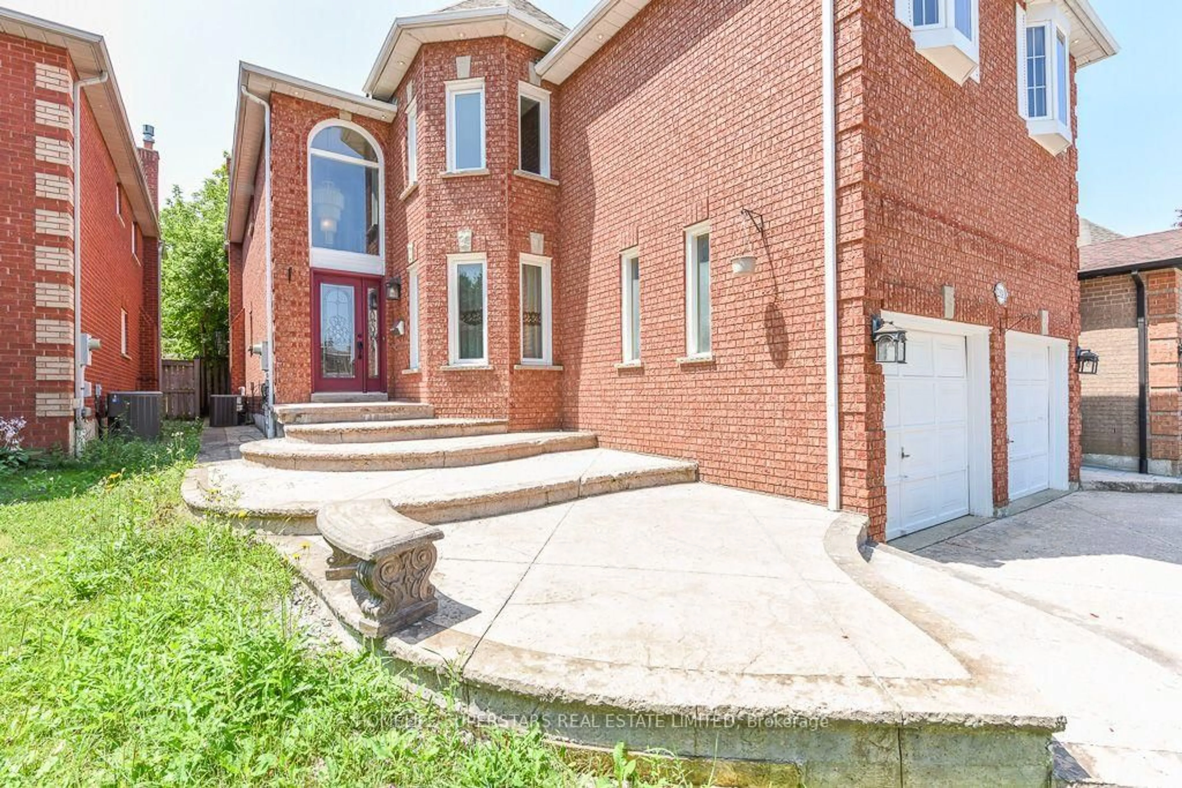Home with brick exterior material, street for 2508 Paula Crt, Mississauga Ontario L5K 2R5