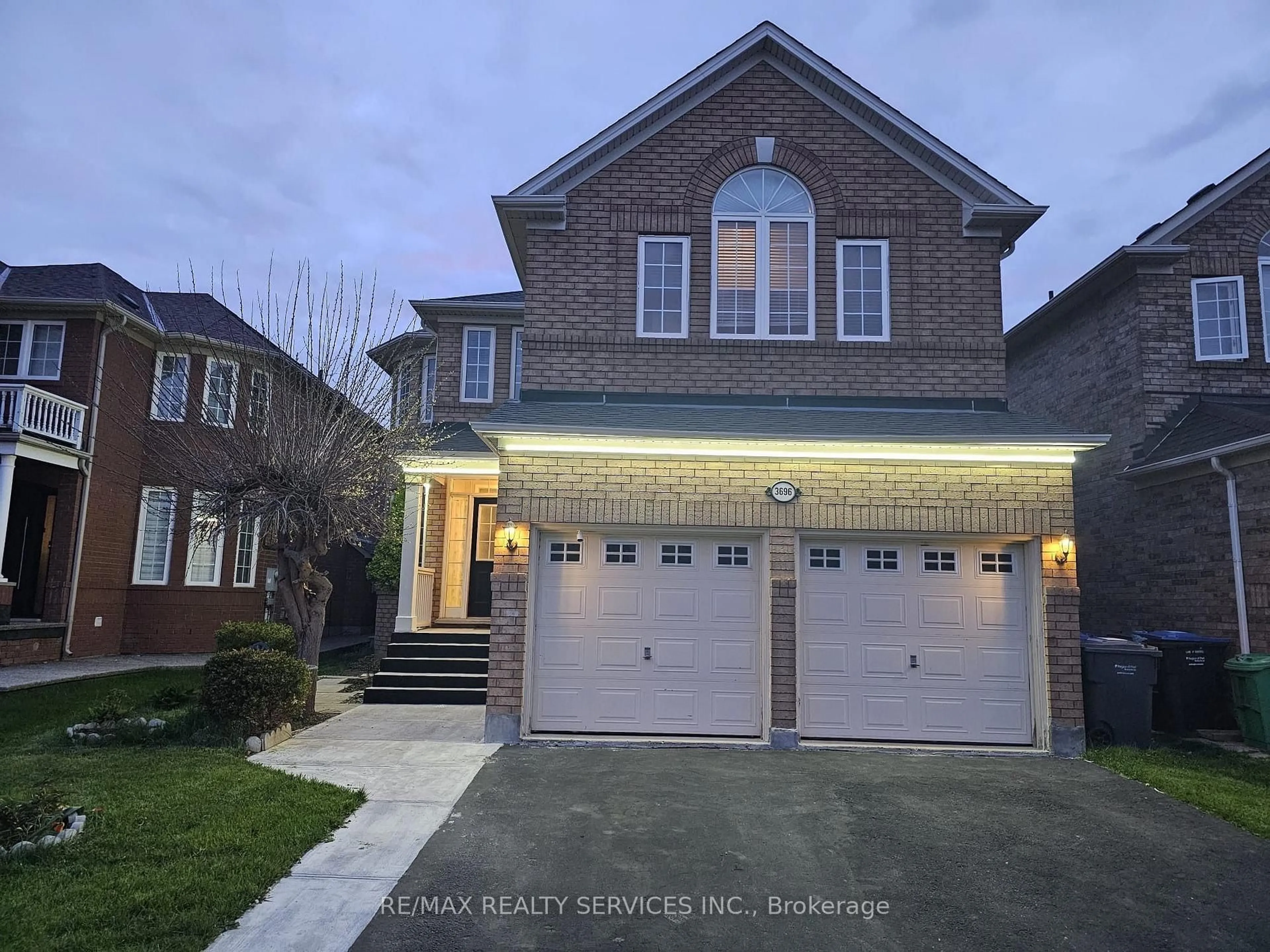 Home with brick exterior material, street for 3696 Waterfall Cres, Mississauga Ontario L5N 8G8
