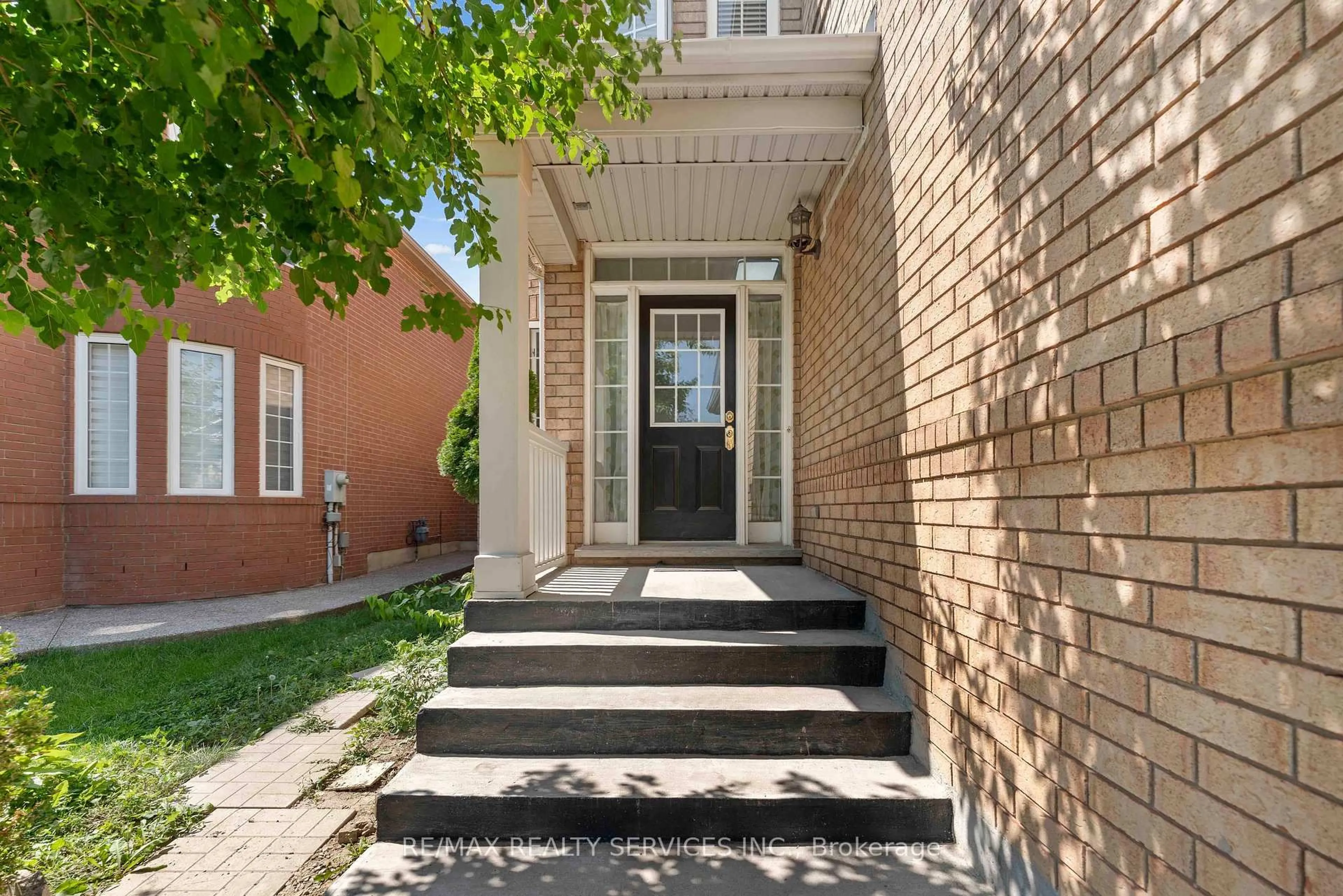 Unknown for 3696 Waterfall Cres, Mississauga Ontario L5N 8G8