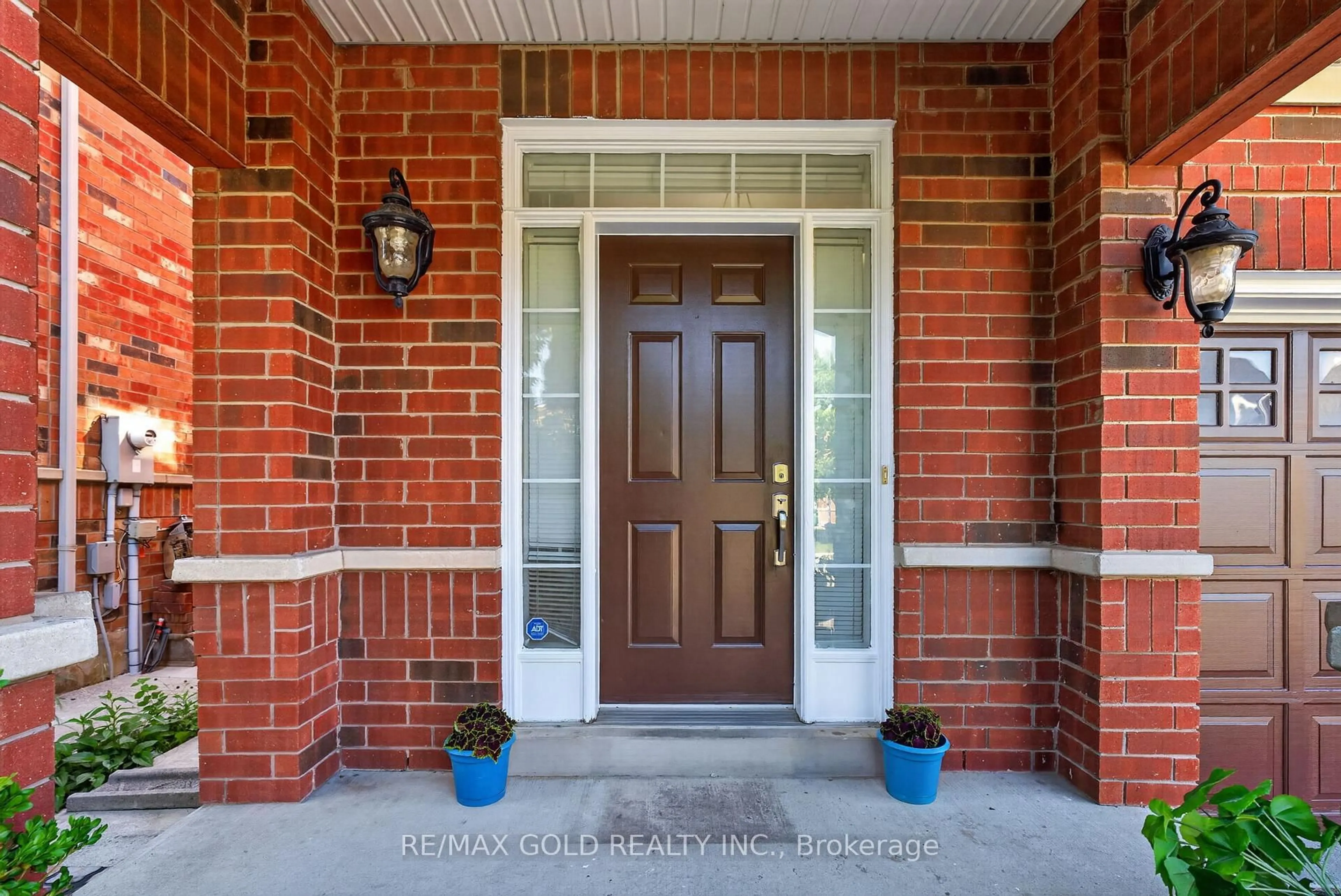 Indoor entryway for 40 Dunure Cres, Brampton Ontario L7A 2Y6