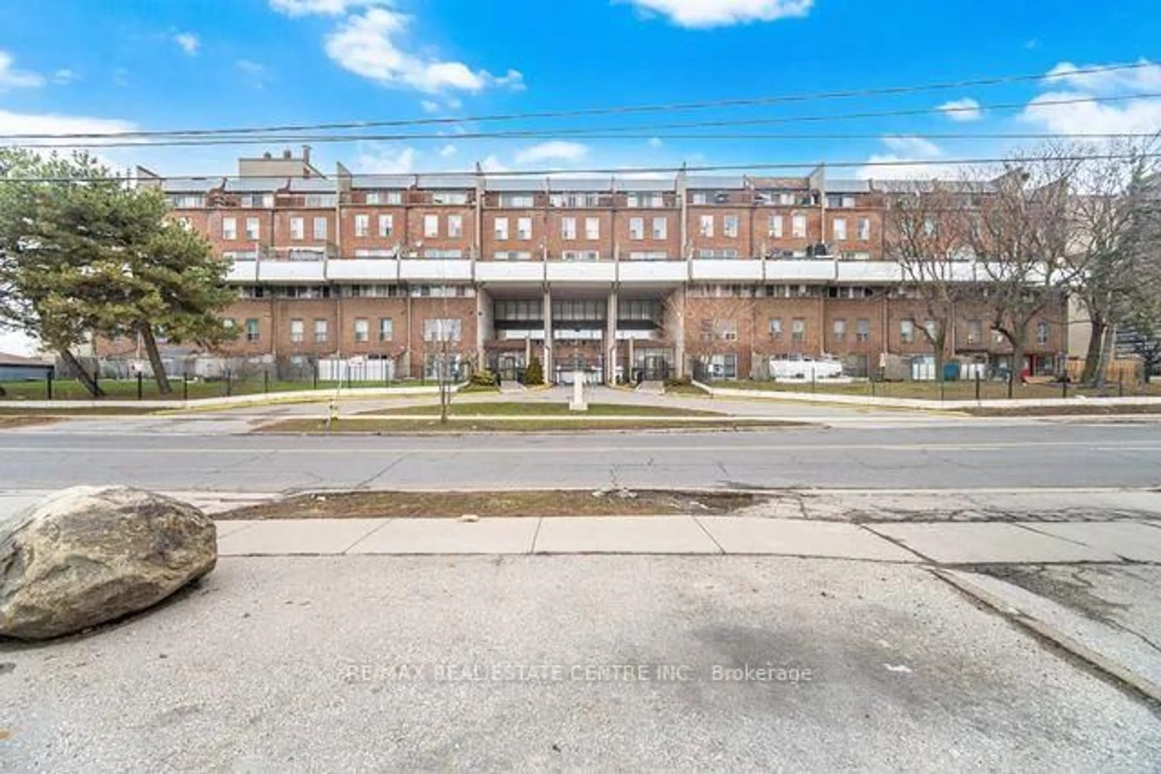 Unknown for 10 Eddystone Ave #255, Toronto Ontario M3N 2T2