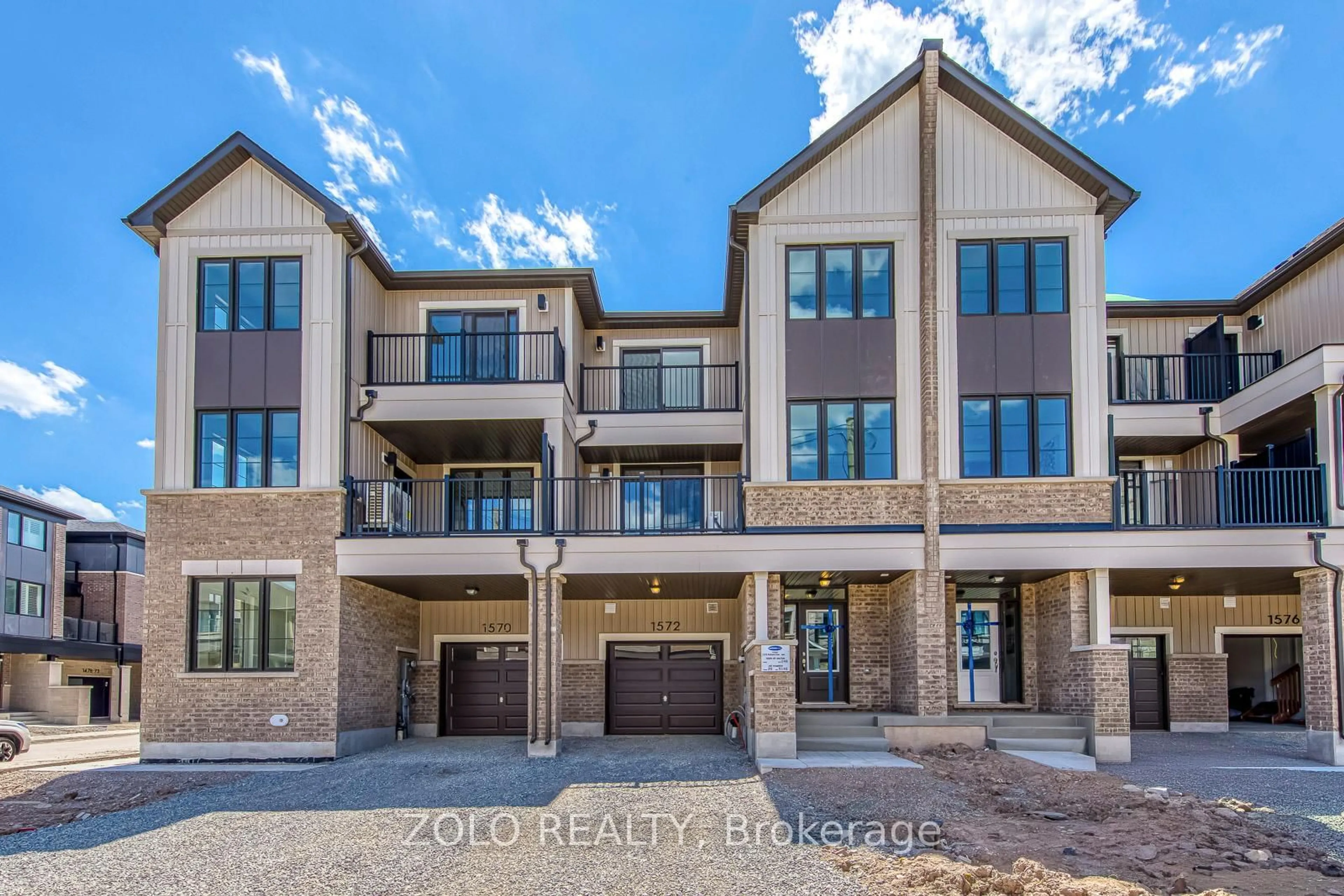 Home with brick exterior material, unknown for 1572 Rutland Cres, Milton Ontario L9E 2H5