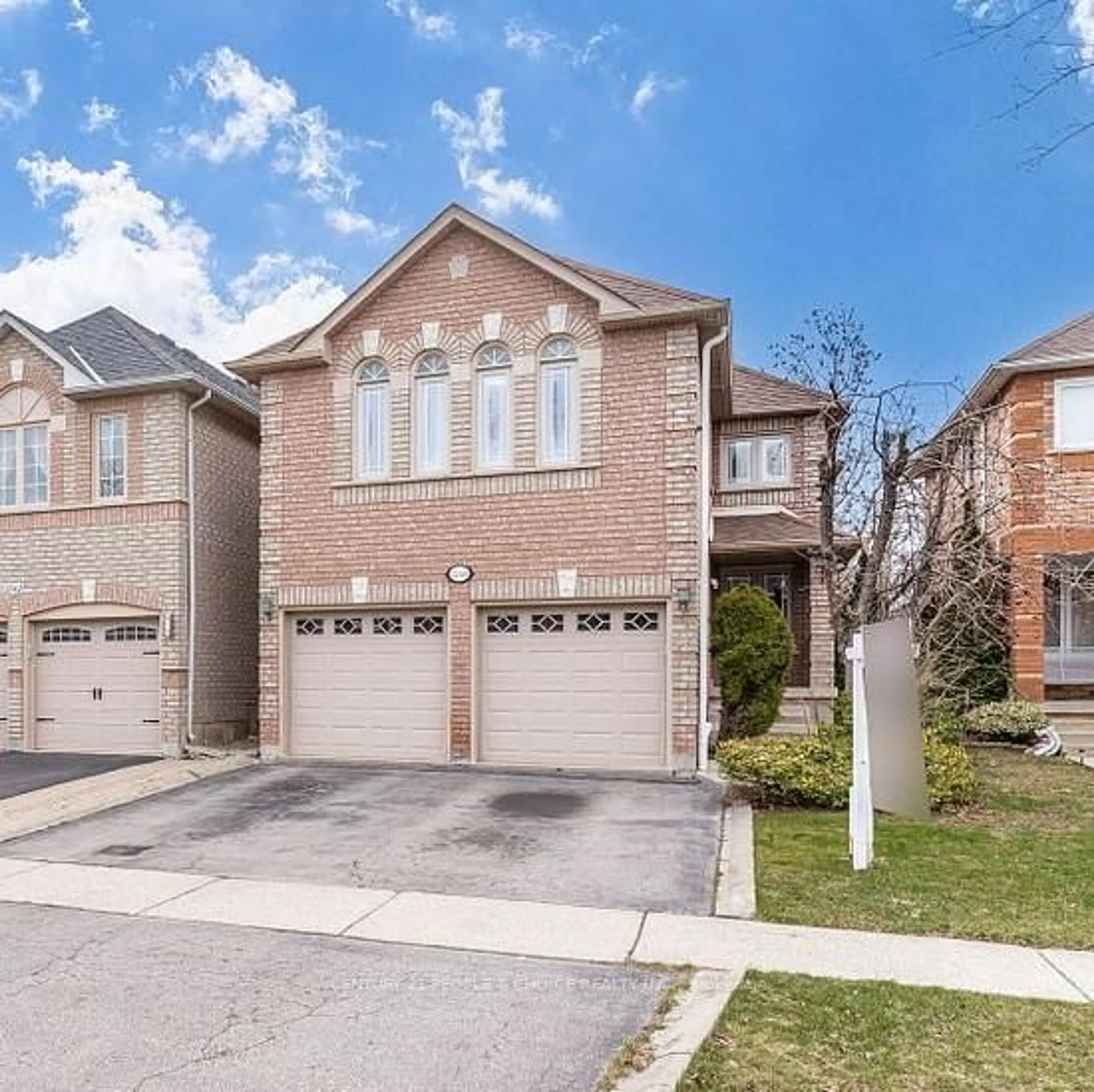 Home with brick exterior material, street for 3744 Althorpe Circ, Mississauga Ontario L5N 7G4