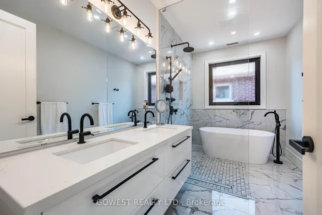 402 Niar Ave, Mississauga 2
