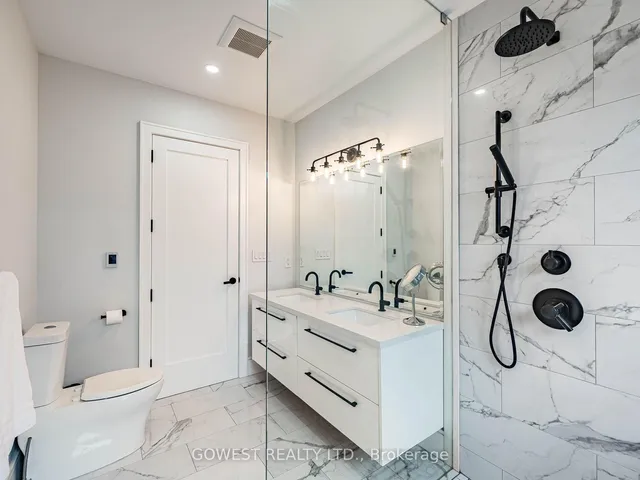 402 Niar Ave, Mississauga 4