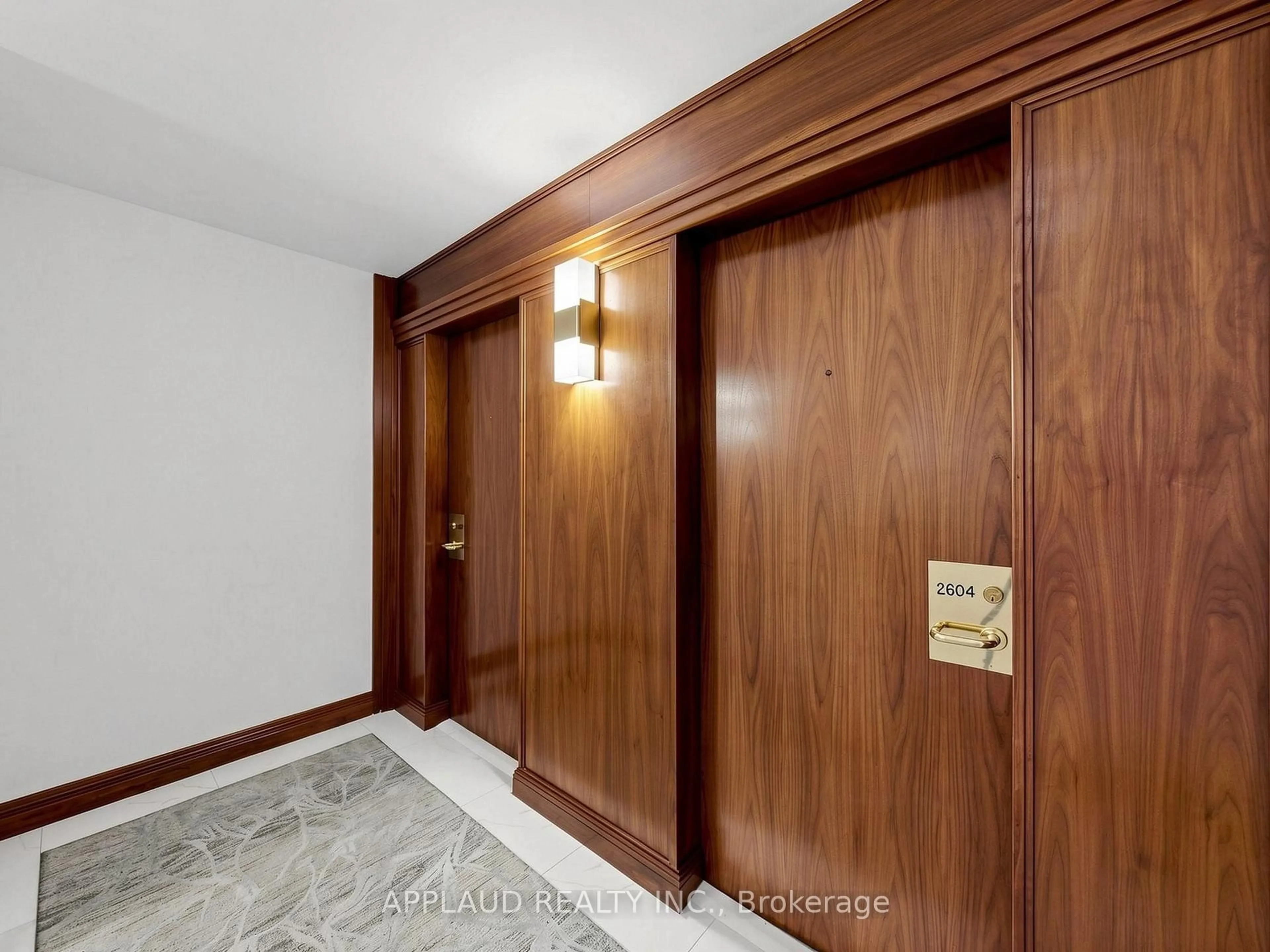 Indoor foyer for 1 Palace Pier Crt #2604, Toronto Ontario M8V 3W9