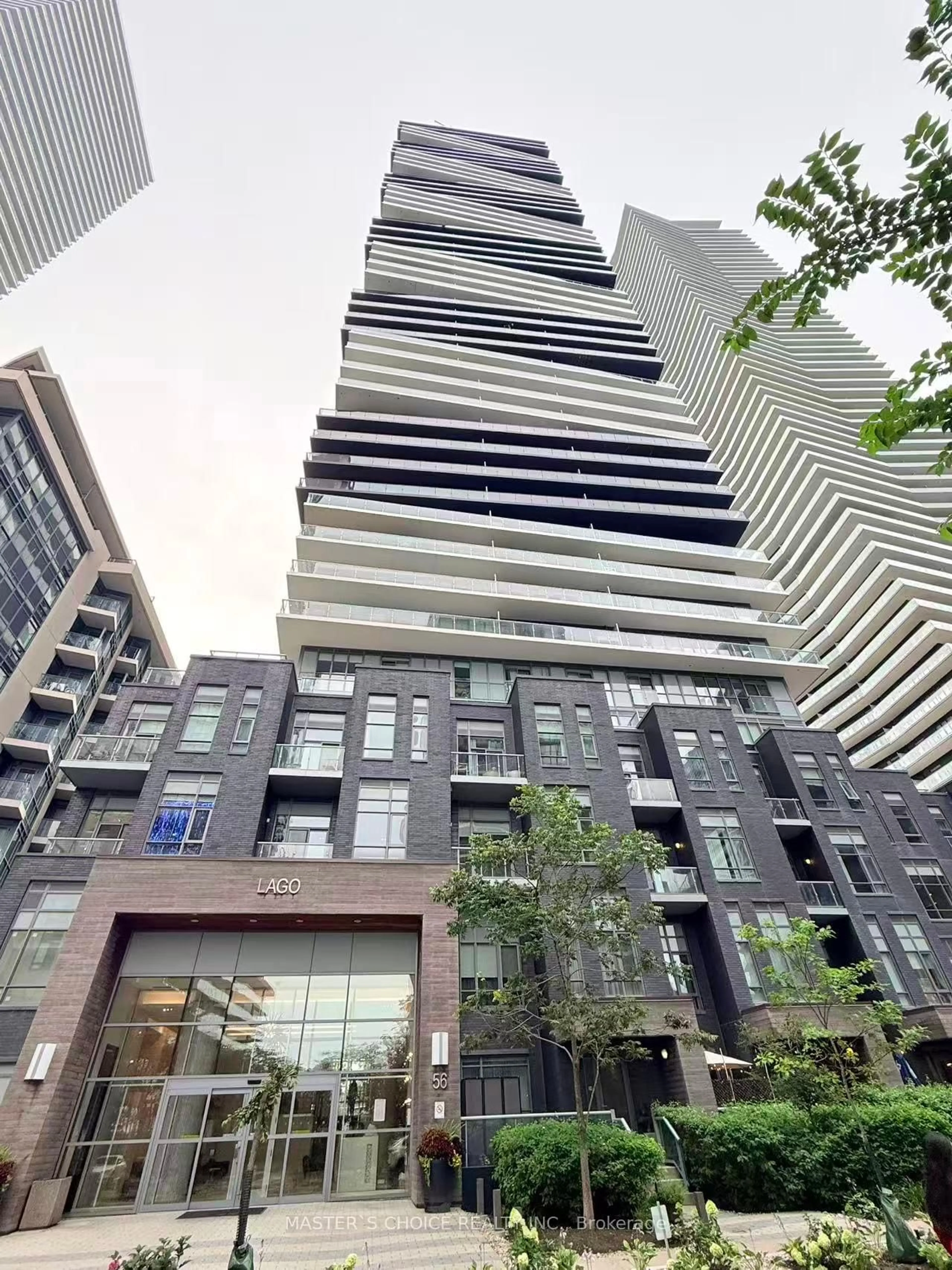 Indoor foyer for 56 Annie Craig Dr #704, Toronto Ontario M8V 0C4