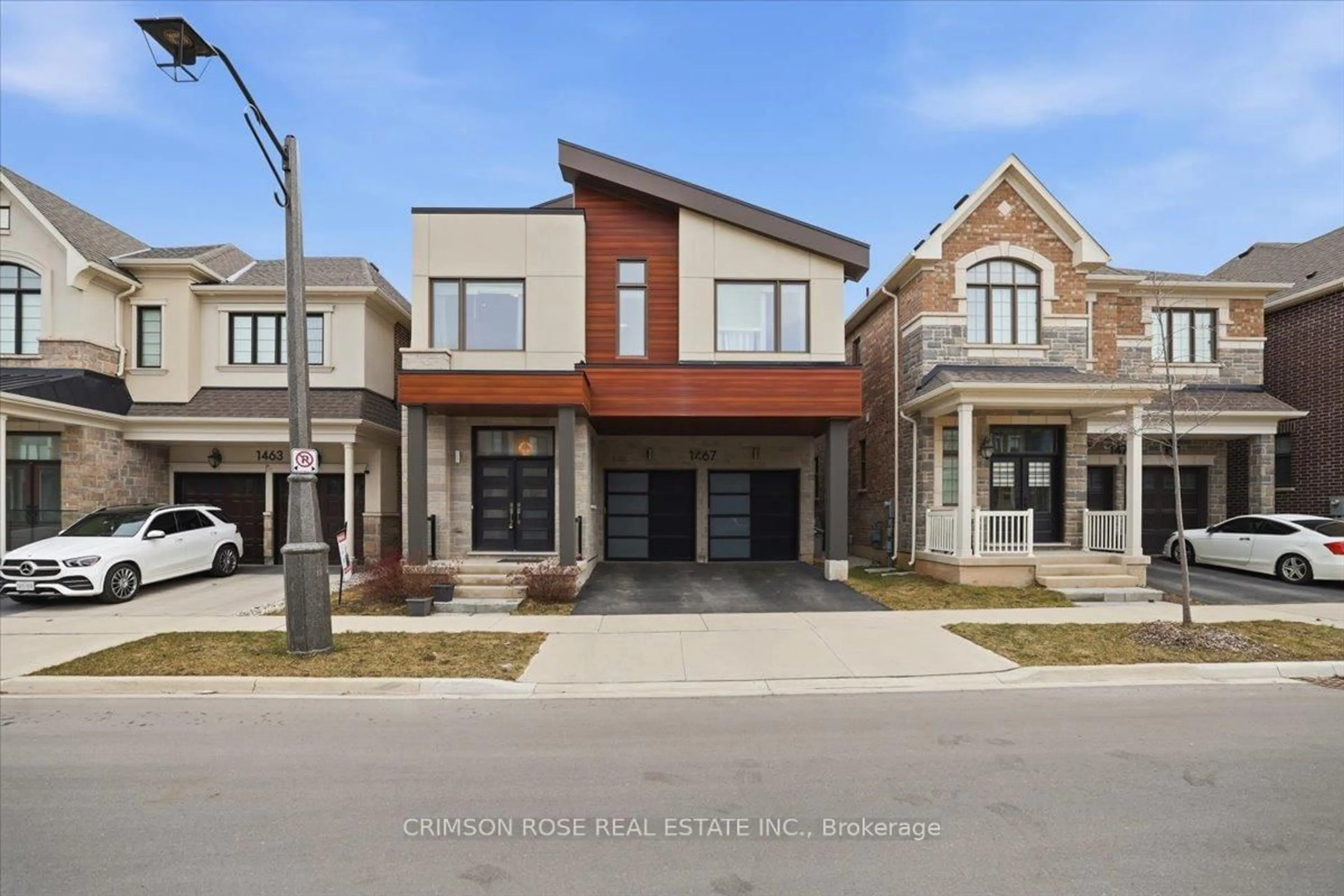 Home with brick exterior material, street for 1467 Everest Cres, Oakville Ontario L6H 3S4