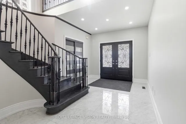 3859 Mcdowell Dr, Mississauga 5