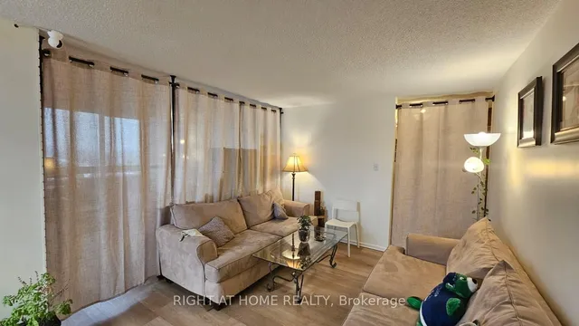 25 Kensington Rd #1912, Brampton 5