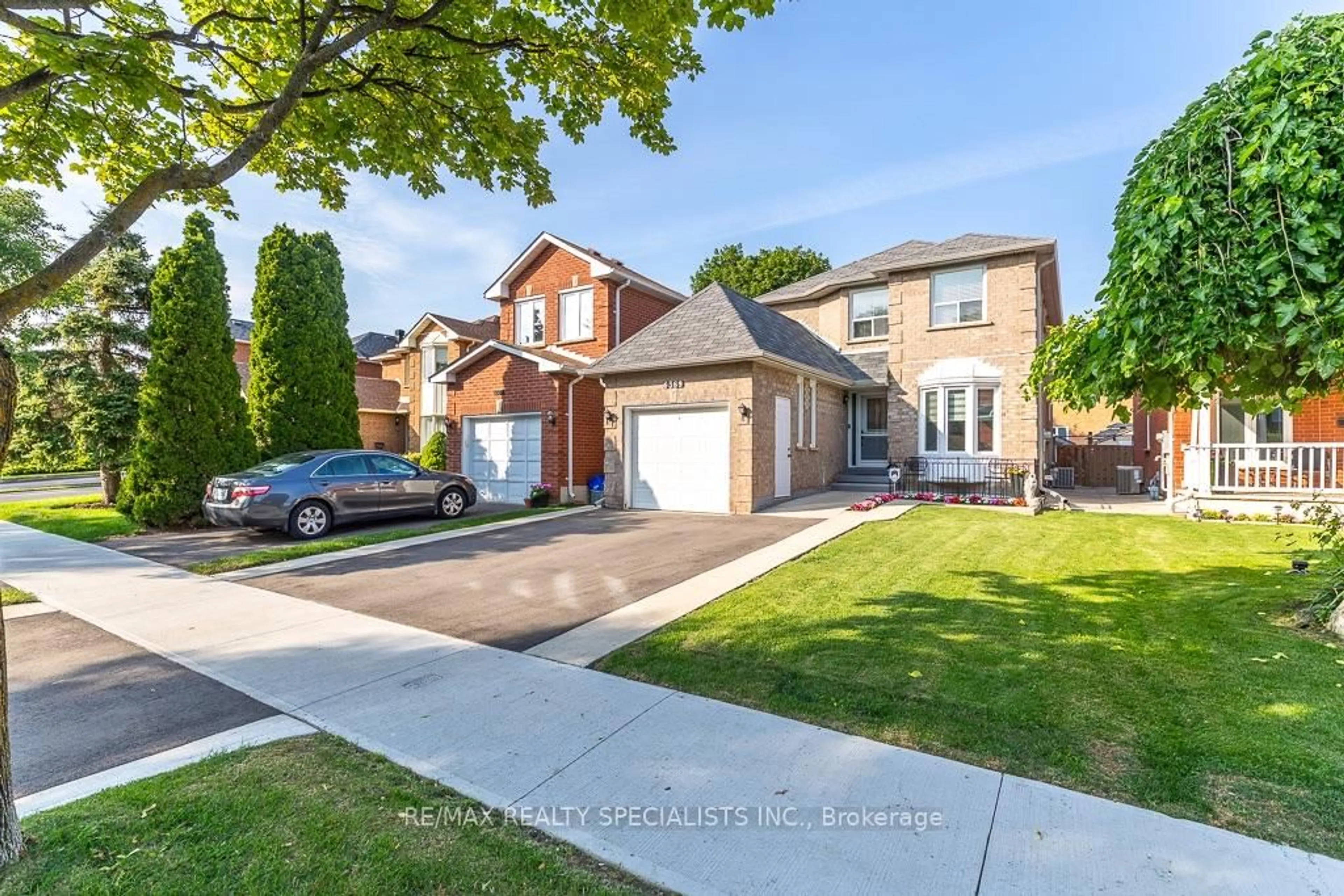 Home with brick exterior material, street for 6369 Longspur Rd, Mississauga Ontario L5N 6H1