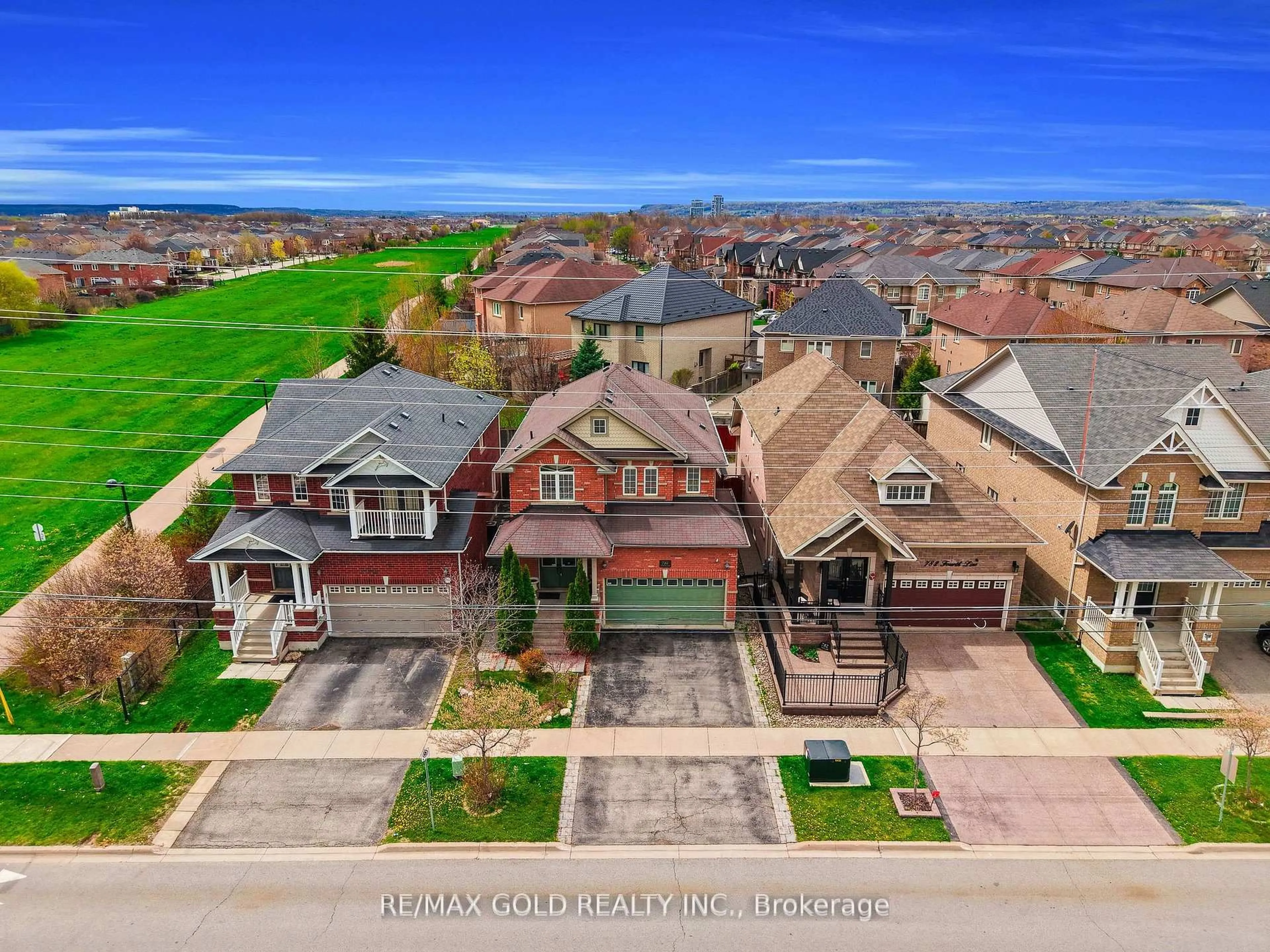 A pic from outside/outdoor area/front of a property/back of a property/a pic from drone, water/lake/river/ocean view for 786 Fourth Line, Milton Ontario L9T 7E4