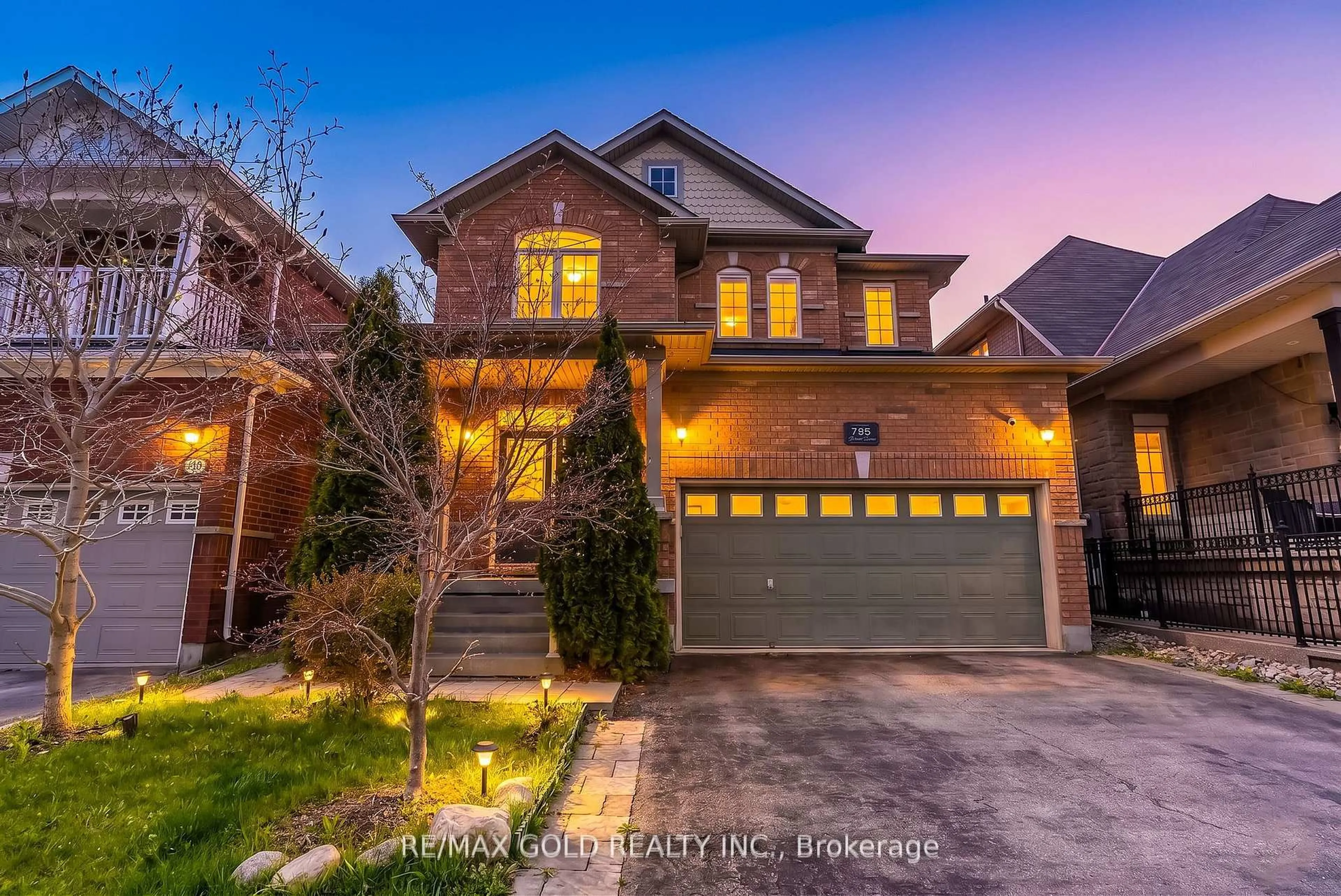 Home with brick exterior material, street for 786 Fourth Line, Milton Ontario L9T 7E4