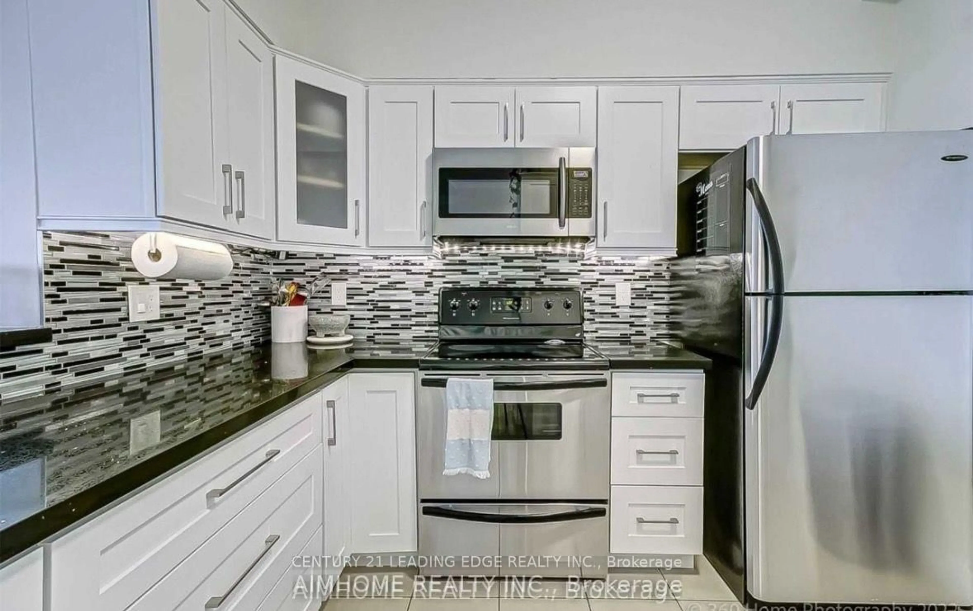 Standard kitchen, ceramic/tile floor for 2119 Lakeshore Blvd #607, Toronto Ontario M8V 4E8