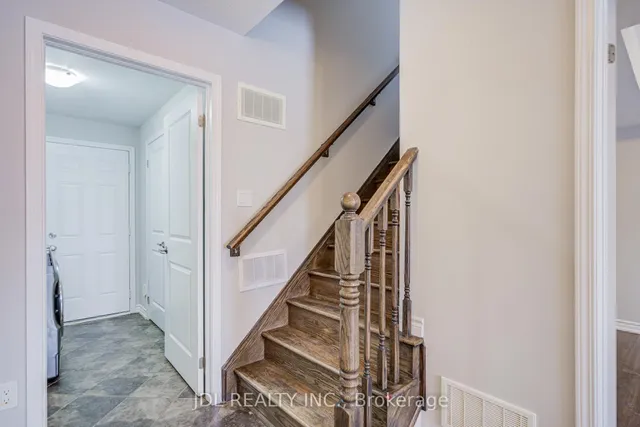 3002 Preserve Drive, Unit 25 Dr, Oakville 5