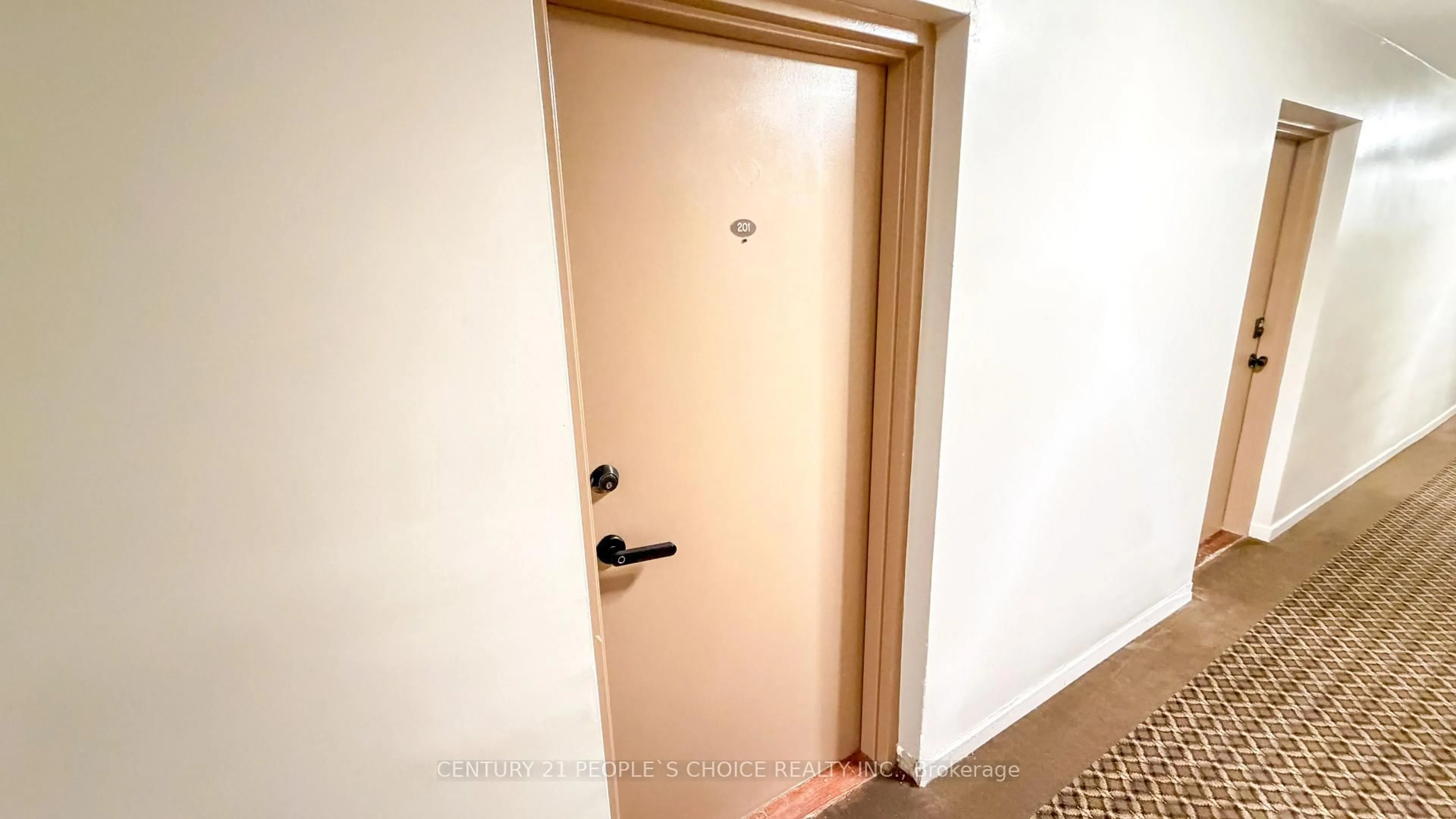 Unknown for 2485 Woking Cres #201, Mississauga Ontario L5K 1Z6