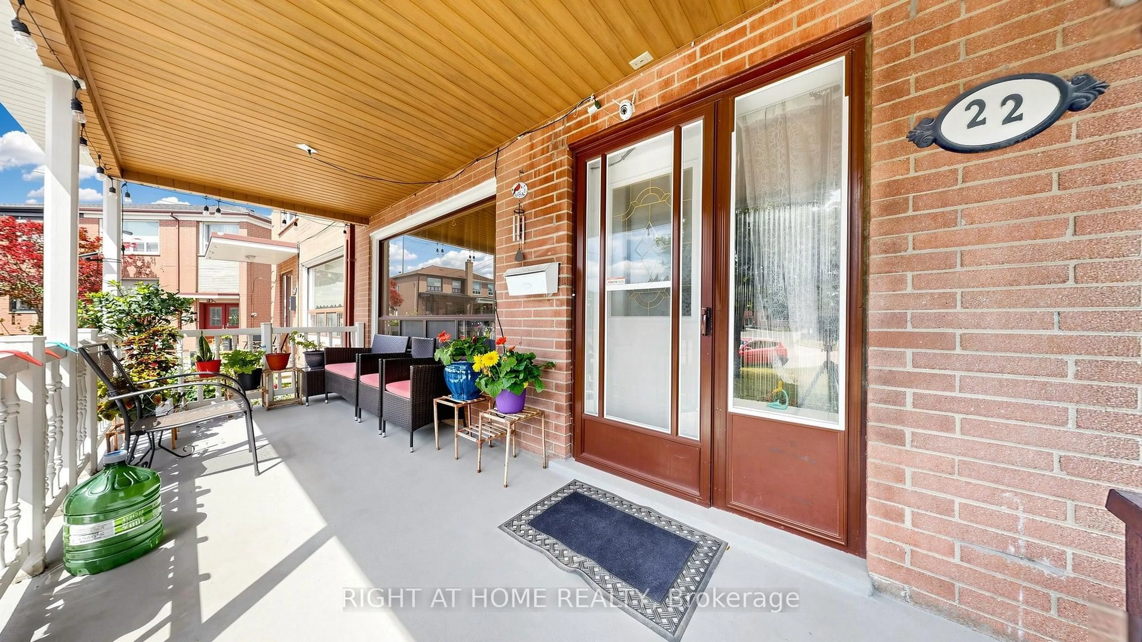 Patio, street for 22 Brigham Crt, Toronto Ontario M9W 1T8