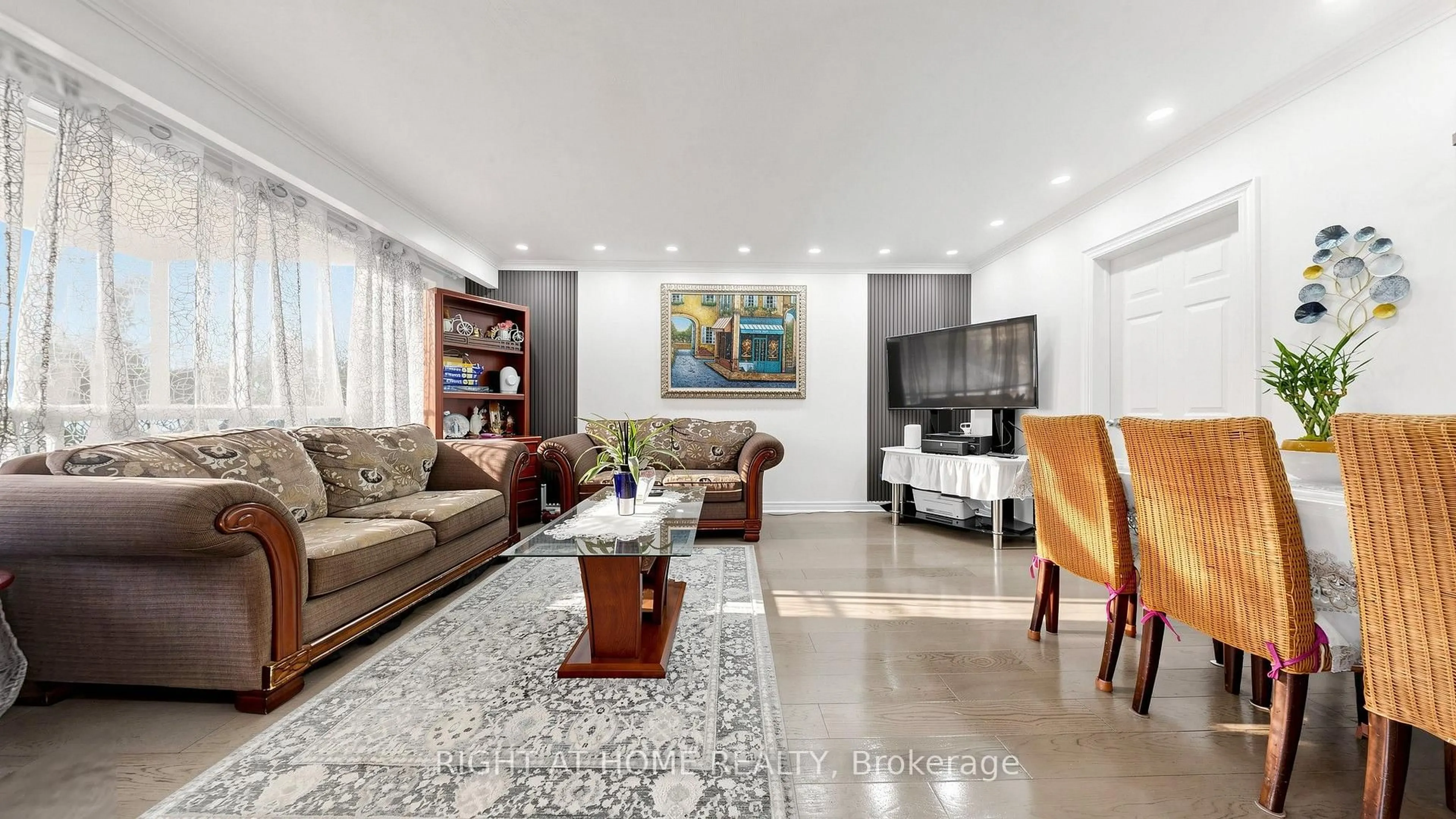 Living room with furniture, unknown for 22 Brigham Crt, Toronto Ontario M9W 1T8