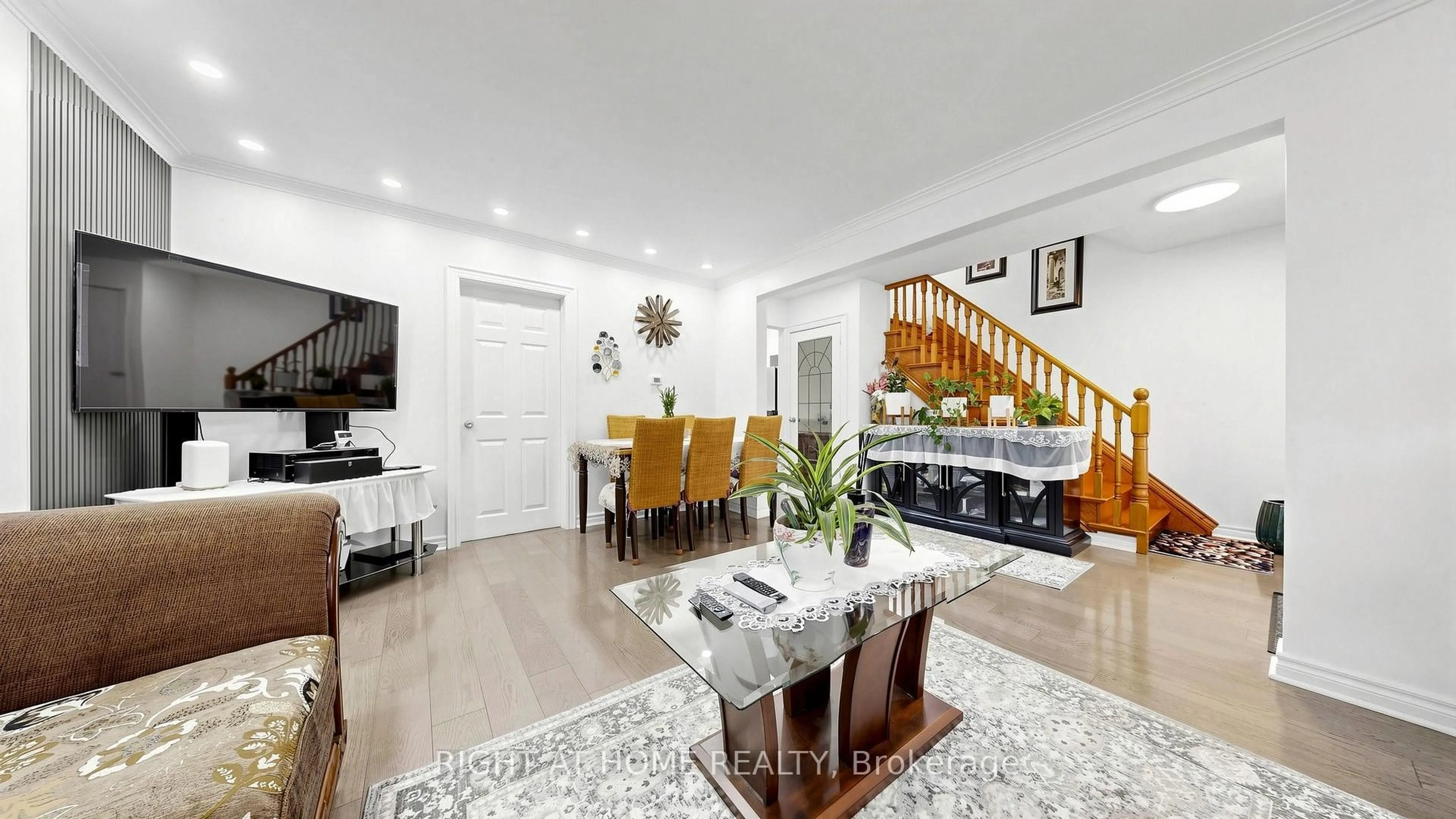 Living room with furniture, unknown for 22 Brigham Crt, Toronto Ontario M9W 1T8