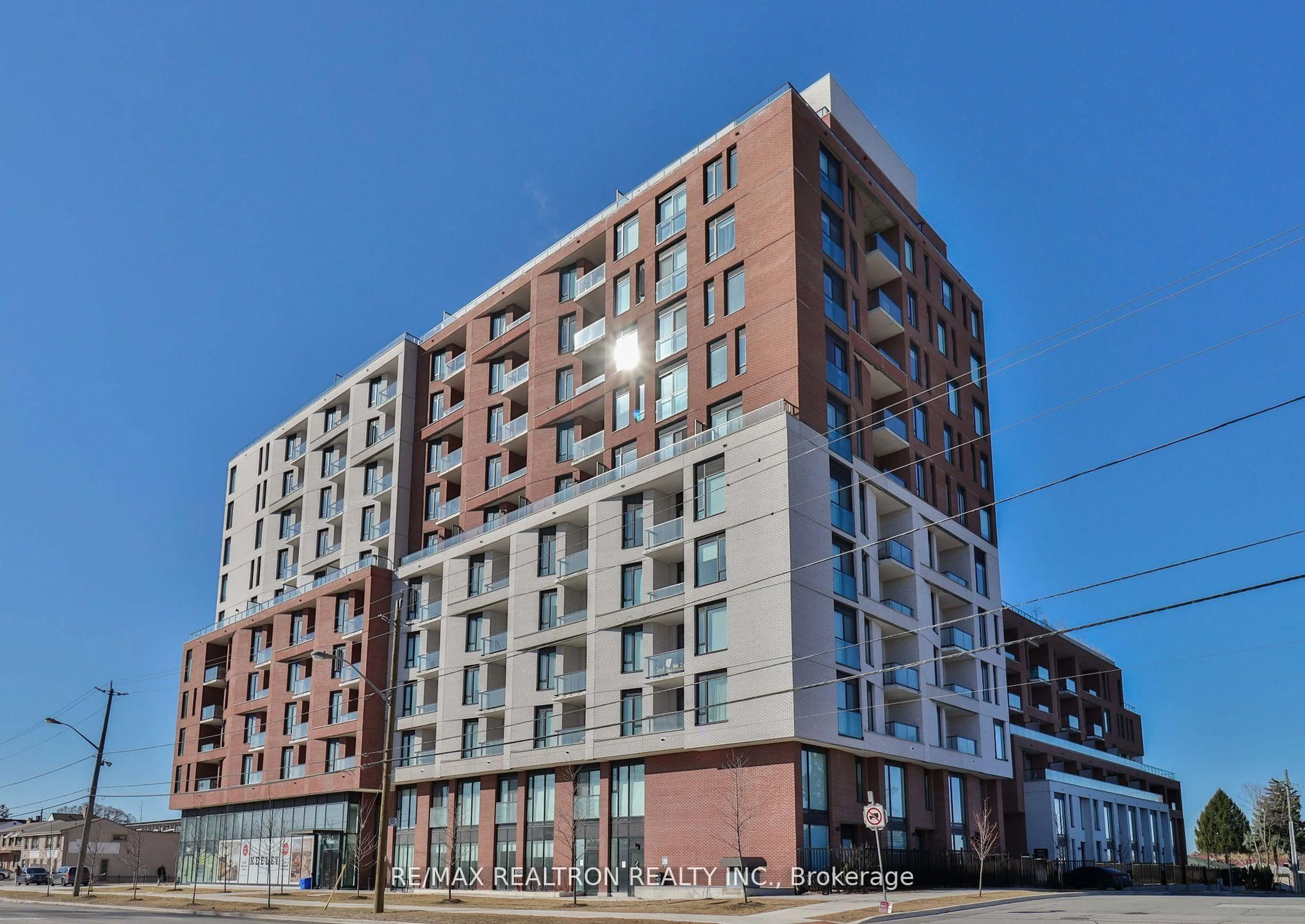 Patio, building for 3100 Keele St #430, Toronto Ontario M3M 0E1
