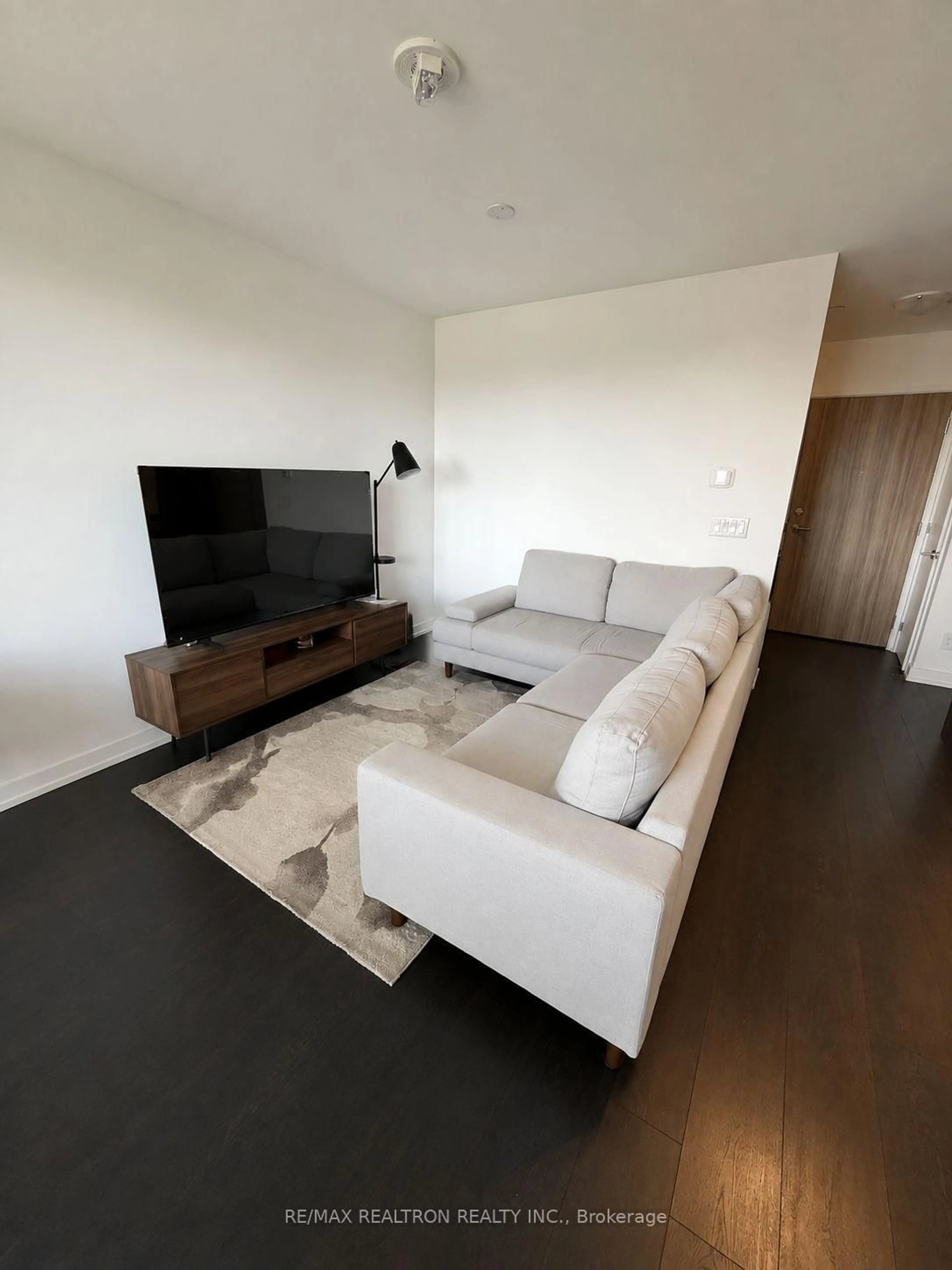 Living room with furniture, unknown for 3100 Keele St #430, Toronto Ontario M3M 0E1