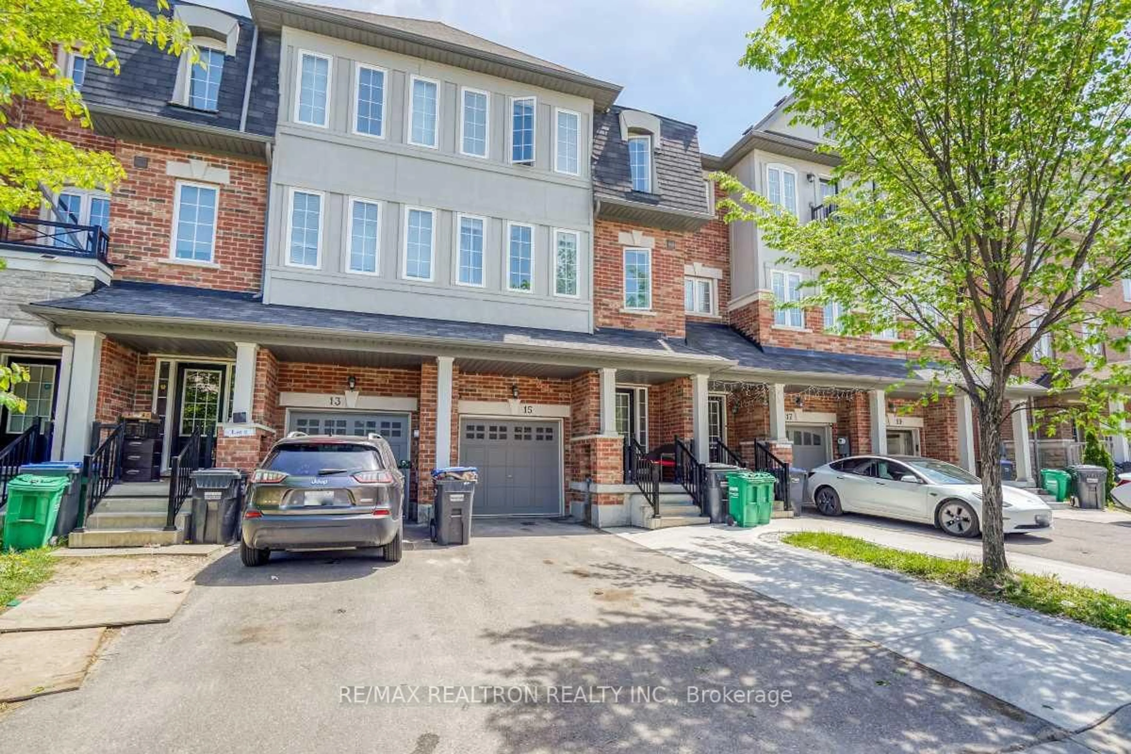 Unknown for 15 Sprucewood Rd, Brampton Ontario L6Z 0J3