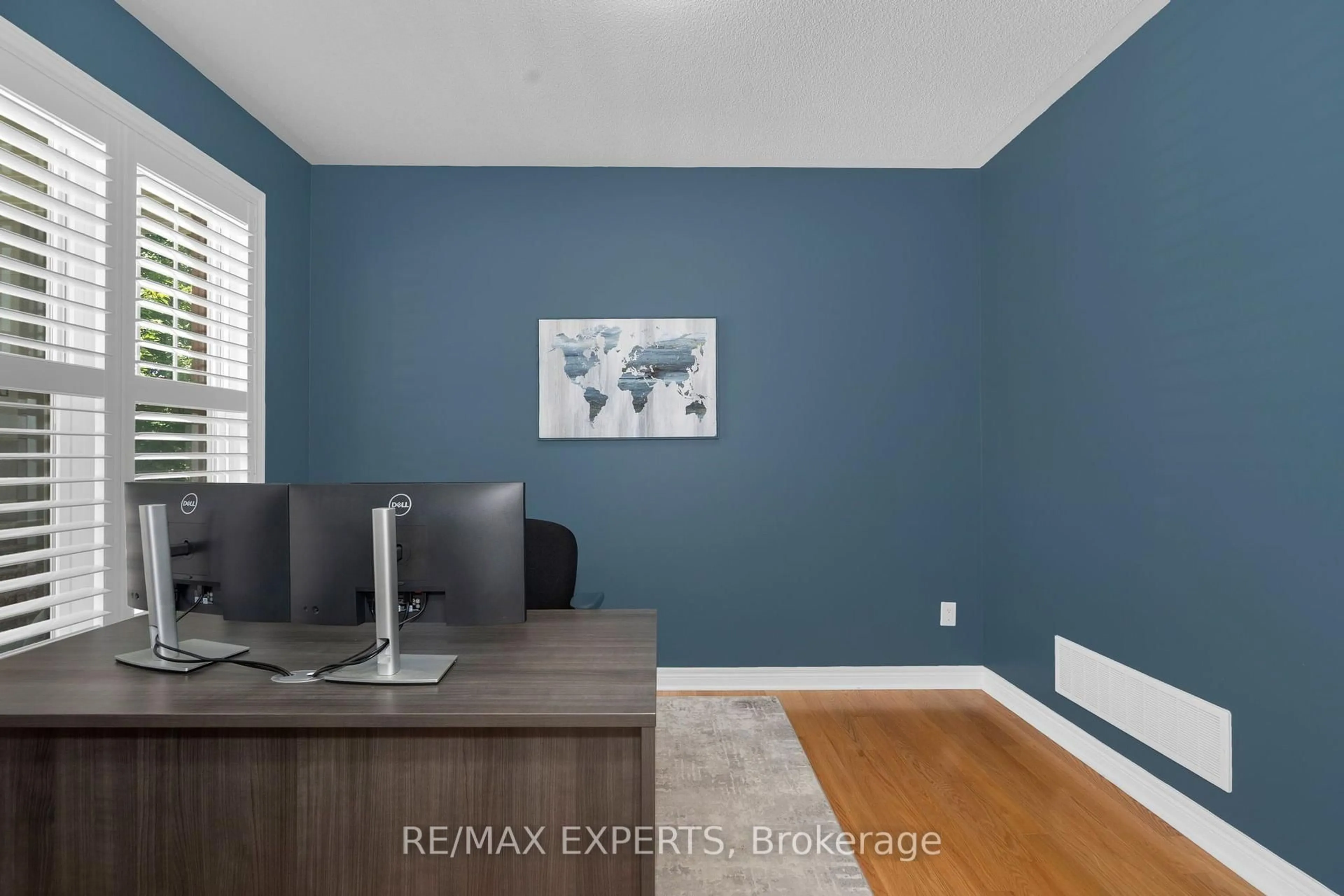 A pic of a room for 25 Mccandless Crt, Caledon Ontario L7C 3R6