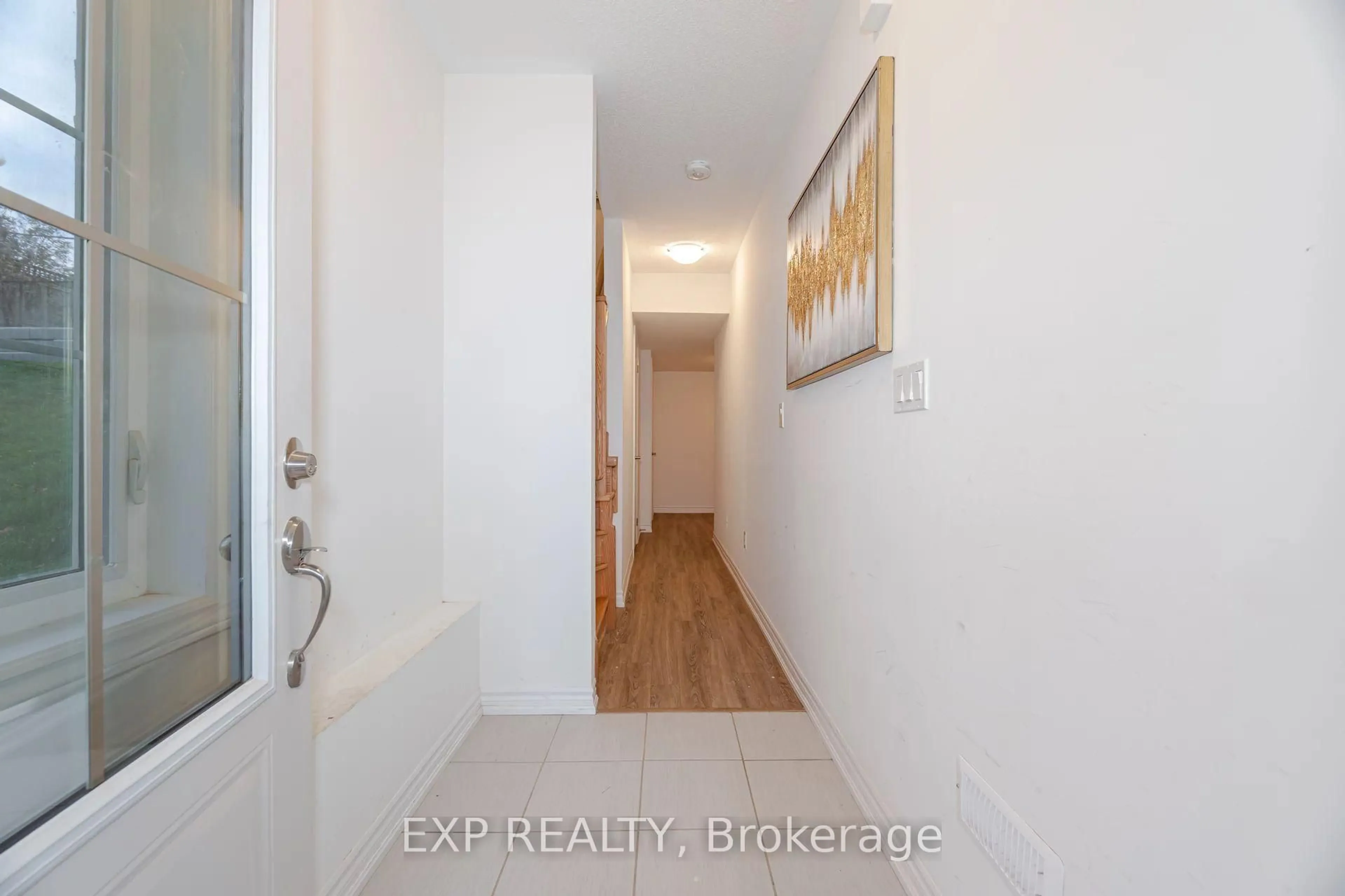 Indoor entryway for 68 First St #24, Orangeville Ontario L9W 2E4