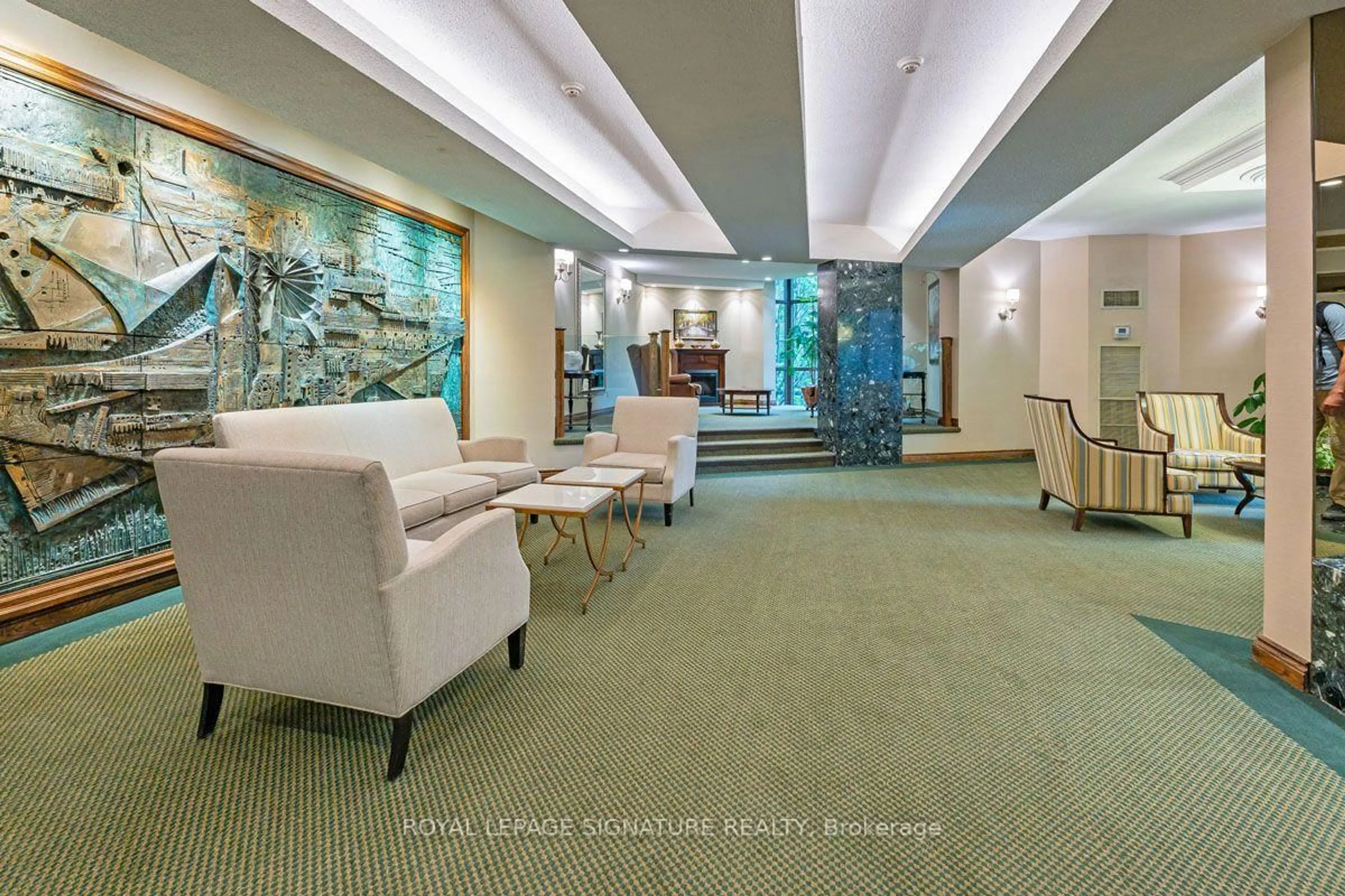 Lobby for 2000 Islington Ave #1912, Toronto Ontario M9P 3S7