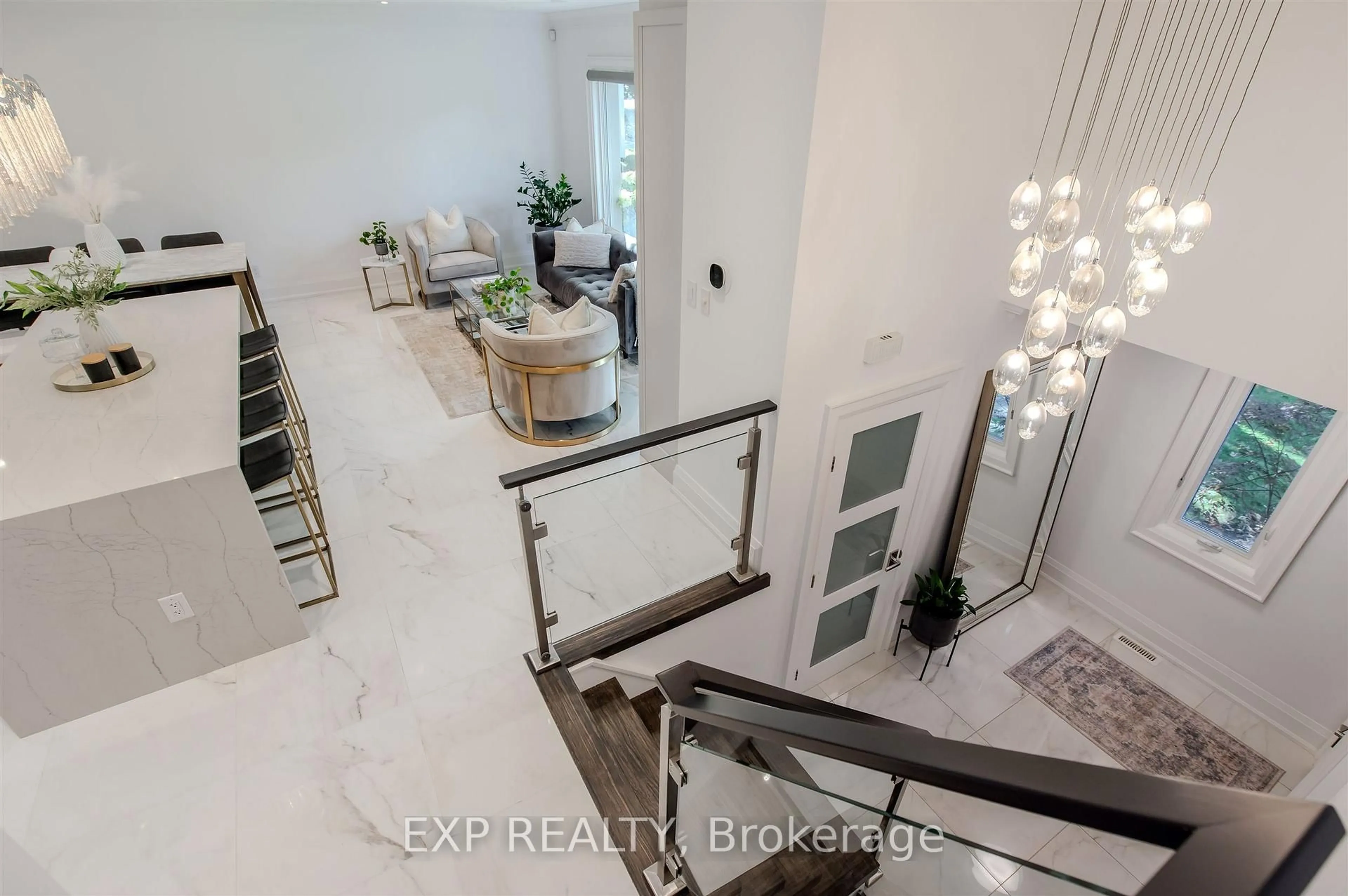 Unknown for 467 Caesar Ave, Oakville Ontario L6J 3Z1
