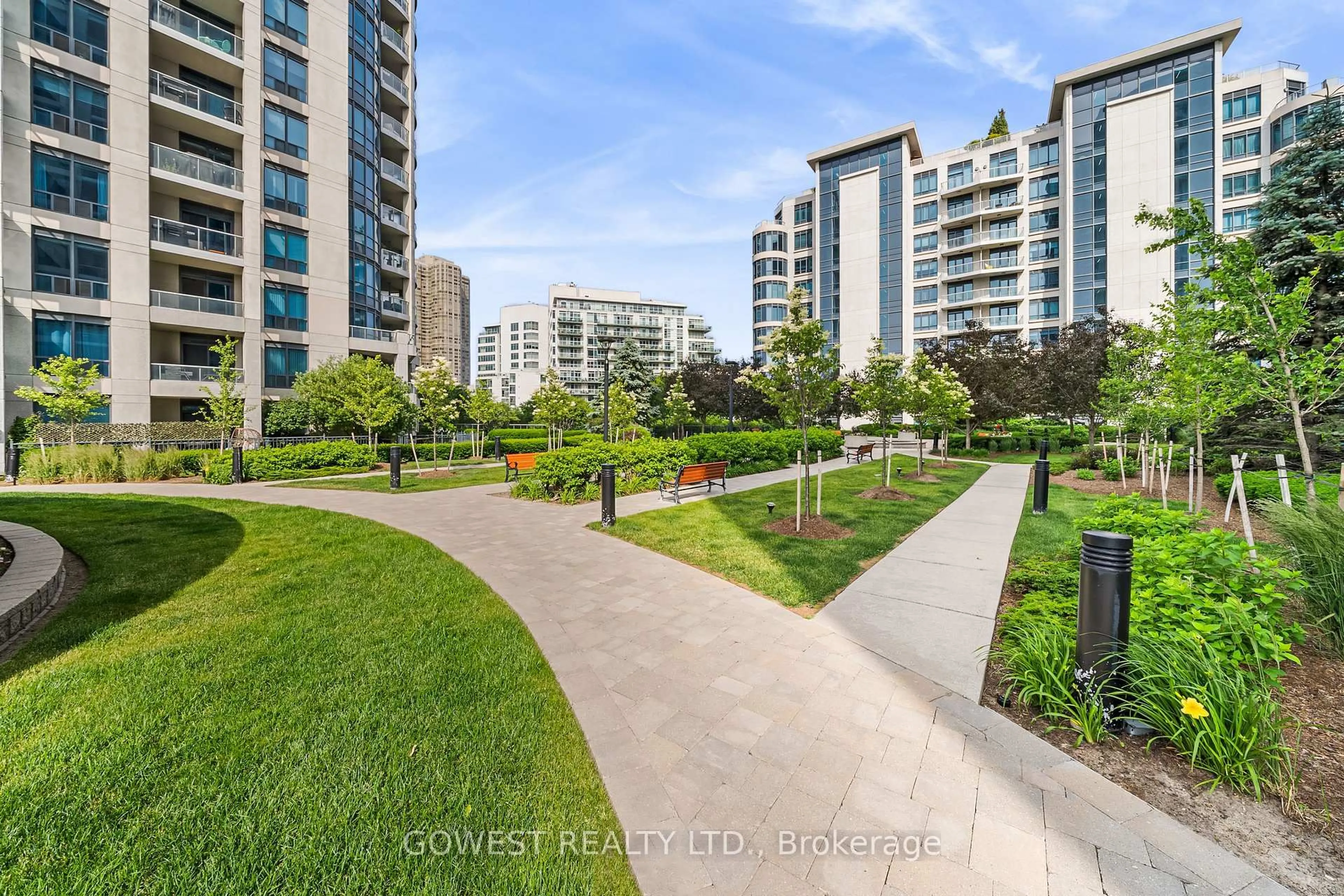 A pic from outside/outdoor area/front of a property/back of a property/a pic from drone, street for 2095 Lake Shore Blvd #318, Toronto Ontario M8V 4G4