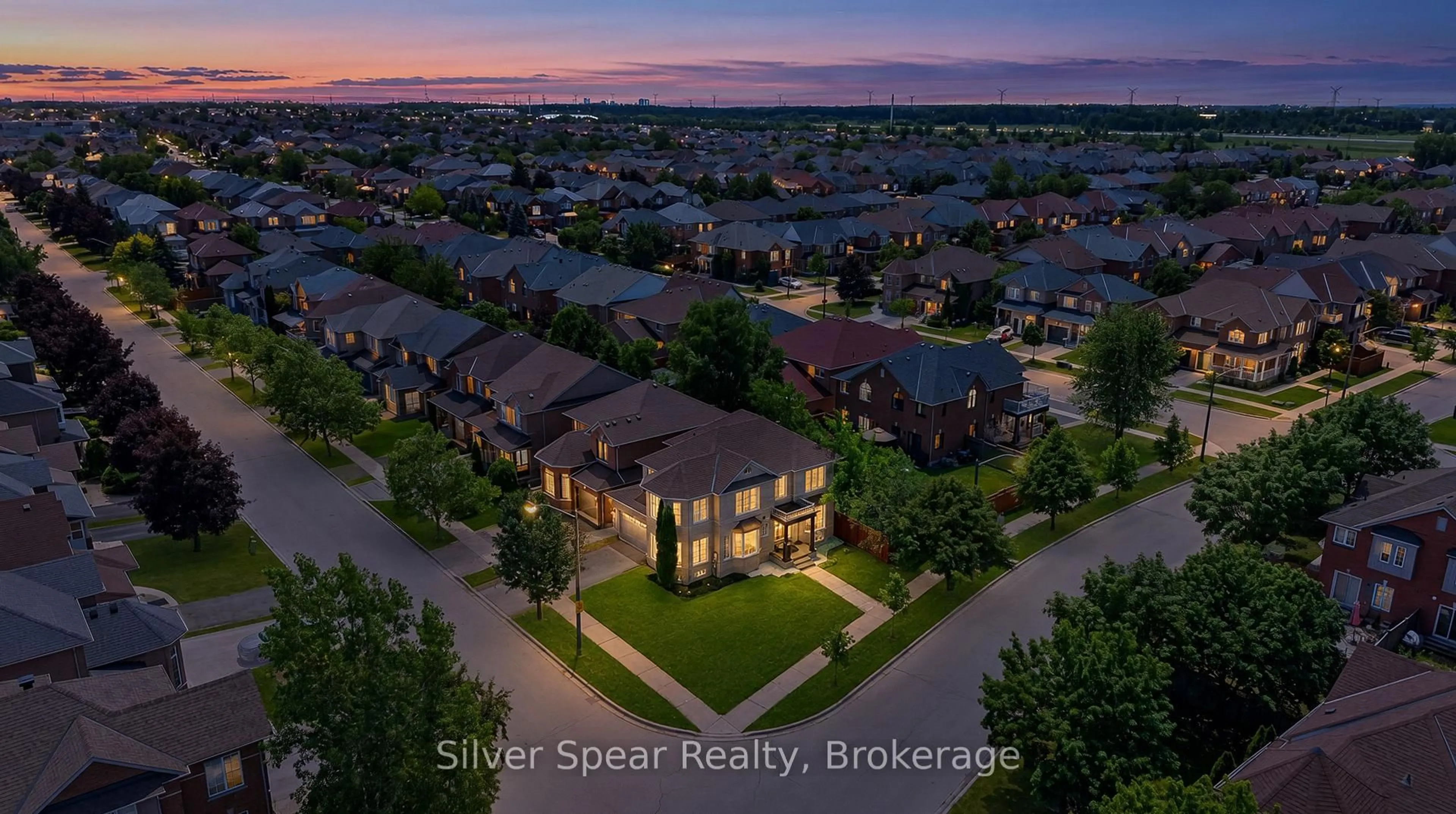 A pic from outside/outdoor area/front of a property/back of a property/a pic from drone, street for 3762 Freeman Terr, Mississauga Ontario L5M 6Y3