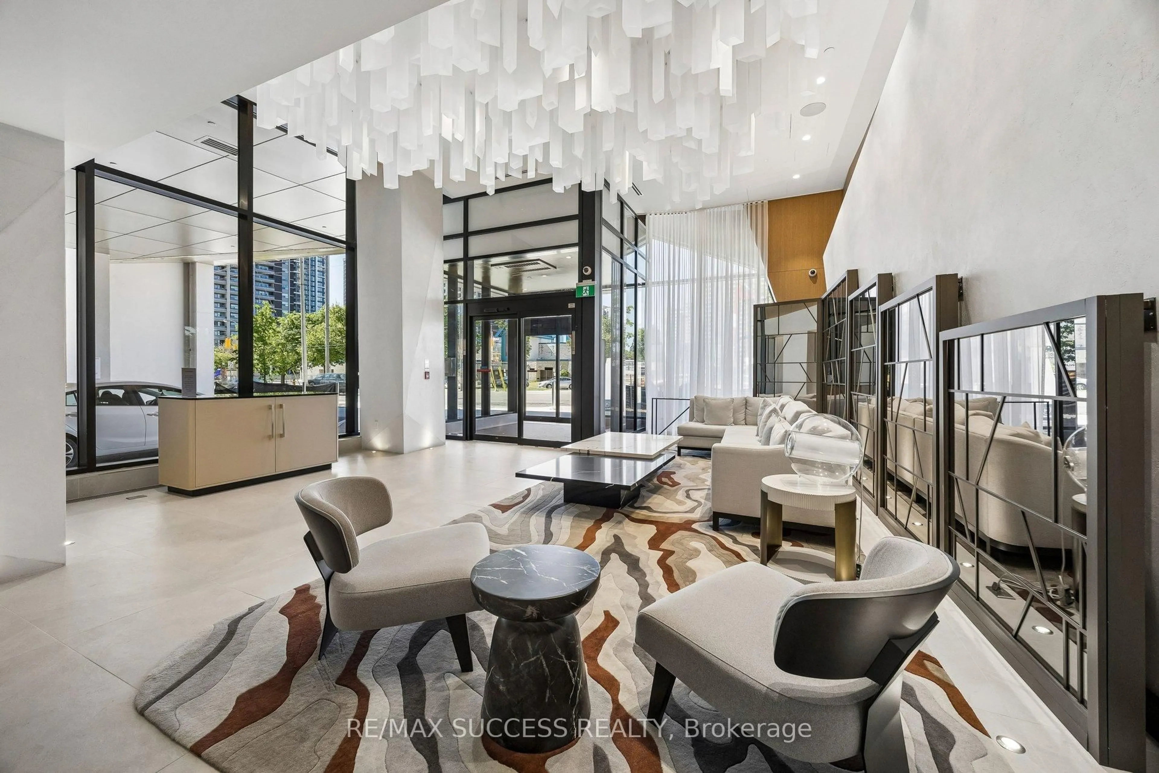 Indoor foyer for 25 Cordova Ave #904, Toronto Ontario M9A 0E5