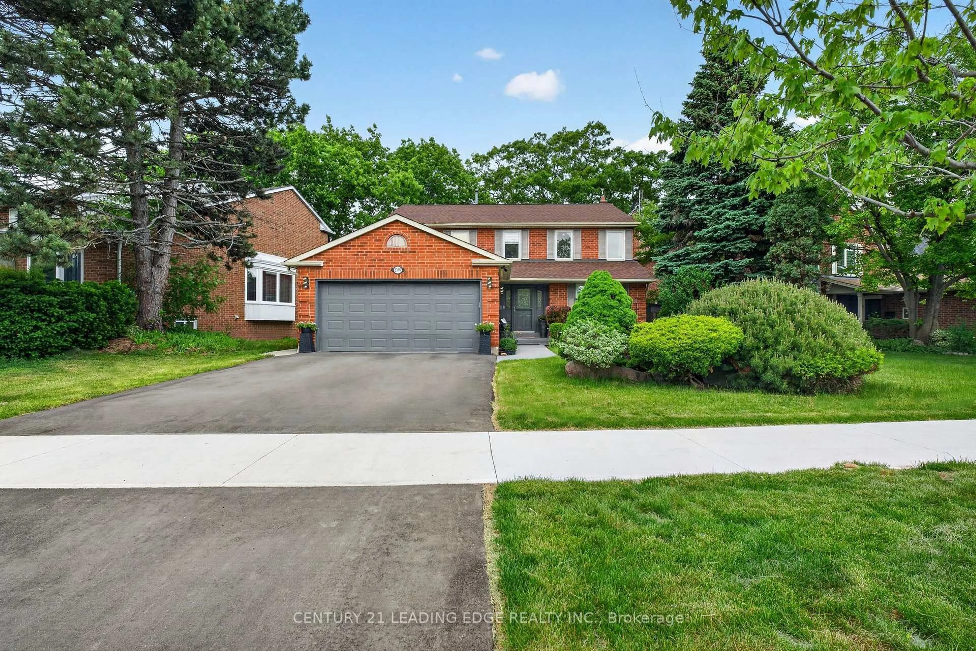 Home with brick exterior material, street for 2300 Folkway Dr, Mississauga Ontario L5L 3B6