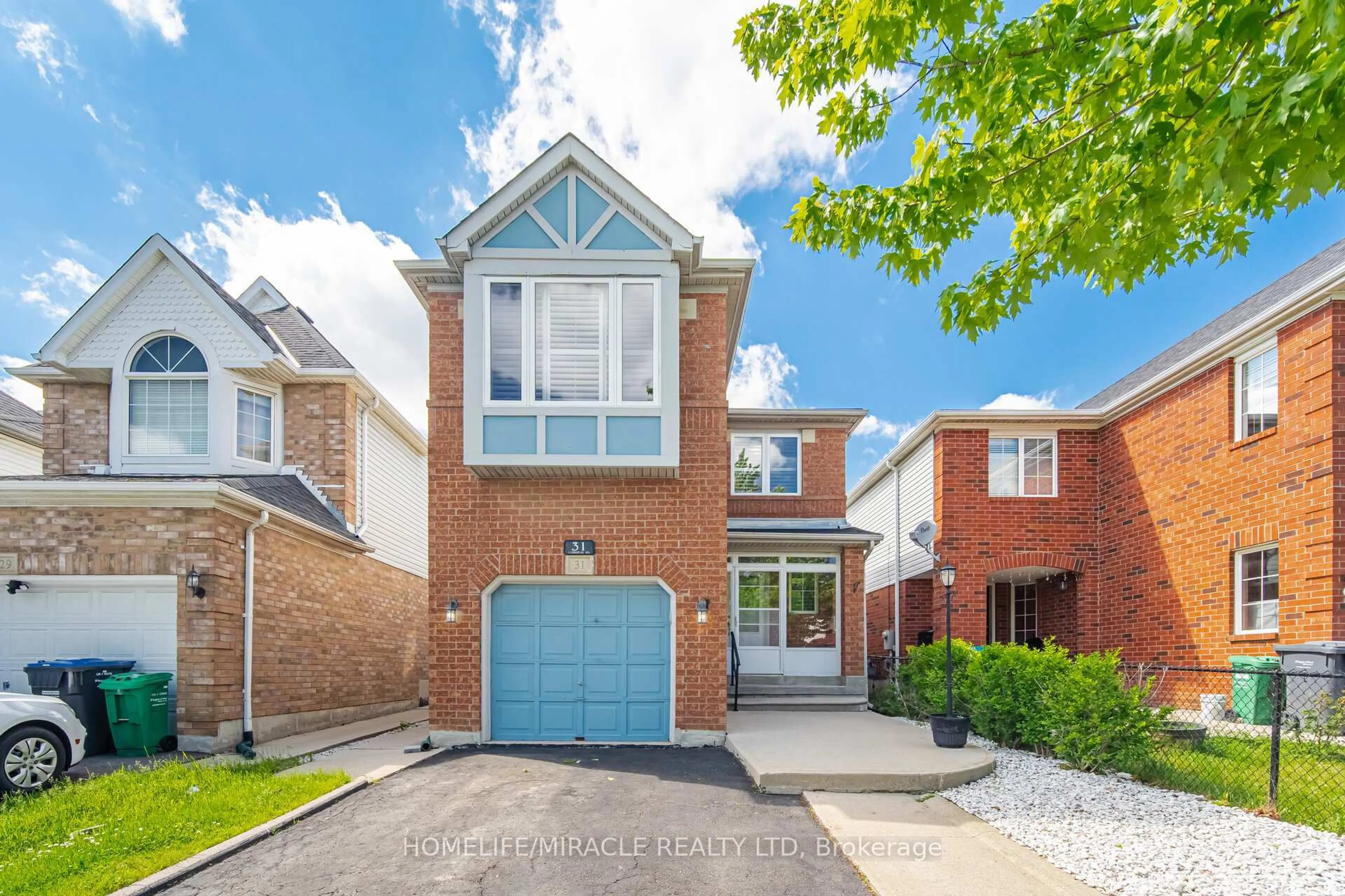 Home with brick exterior material, street for 31 Larkspur Rd, Brampton Ontario L6R 1W8