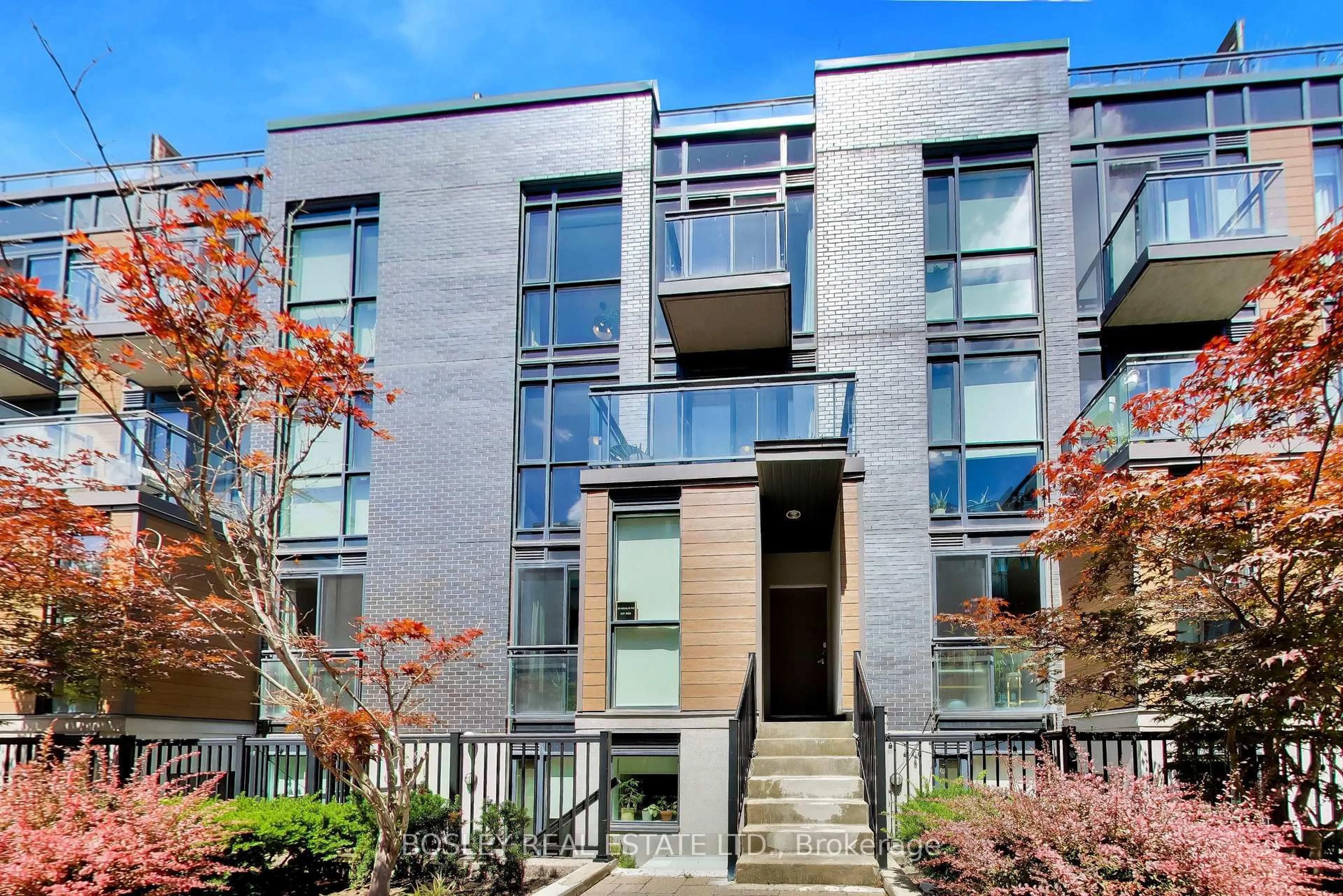 Unknown for 57 Macaulay Ave #803, Toronto Ontario M6P 3P5
