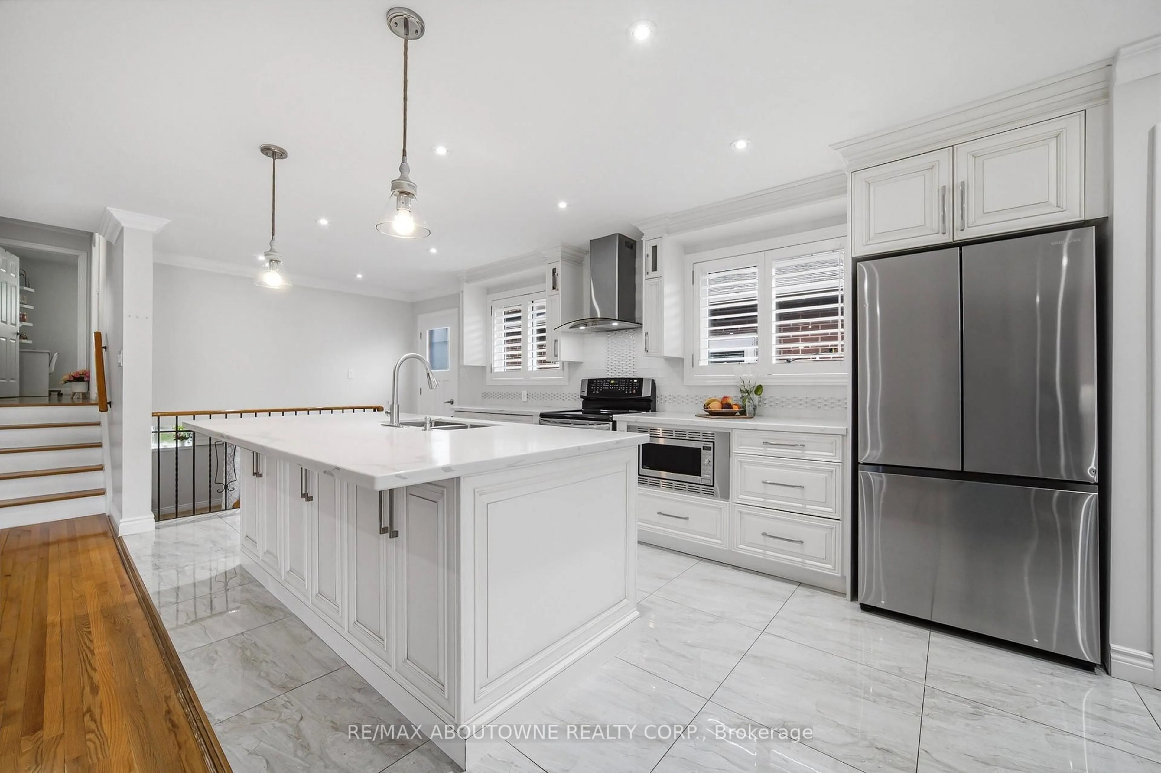 Contemporary kitchen, ceramic/tile floor for 6346 Neuchatel Rd, Mississauga Ontario L5N 2J8